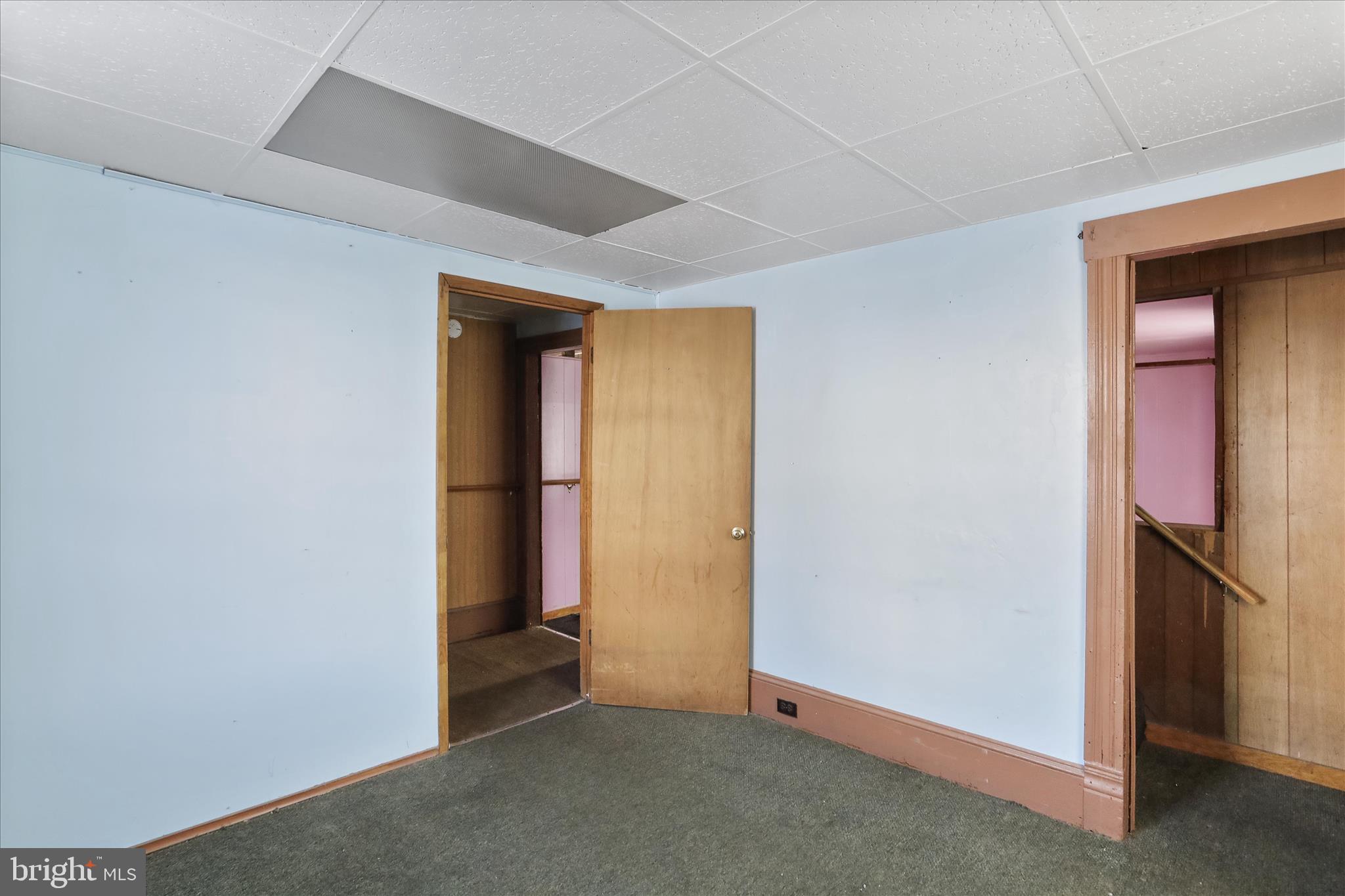 WEST END - Residential