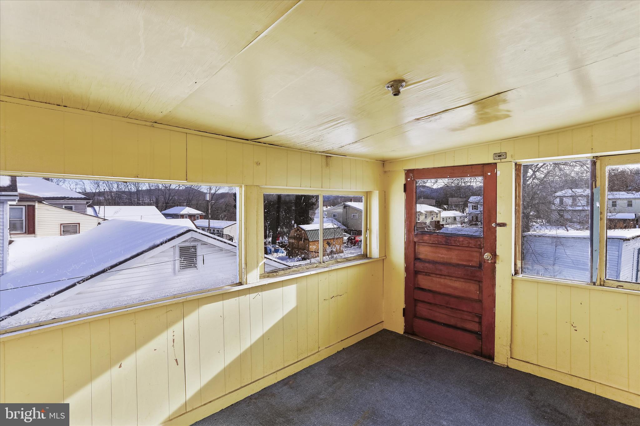 WEST END - Residential