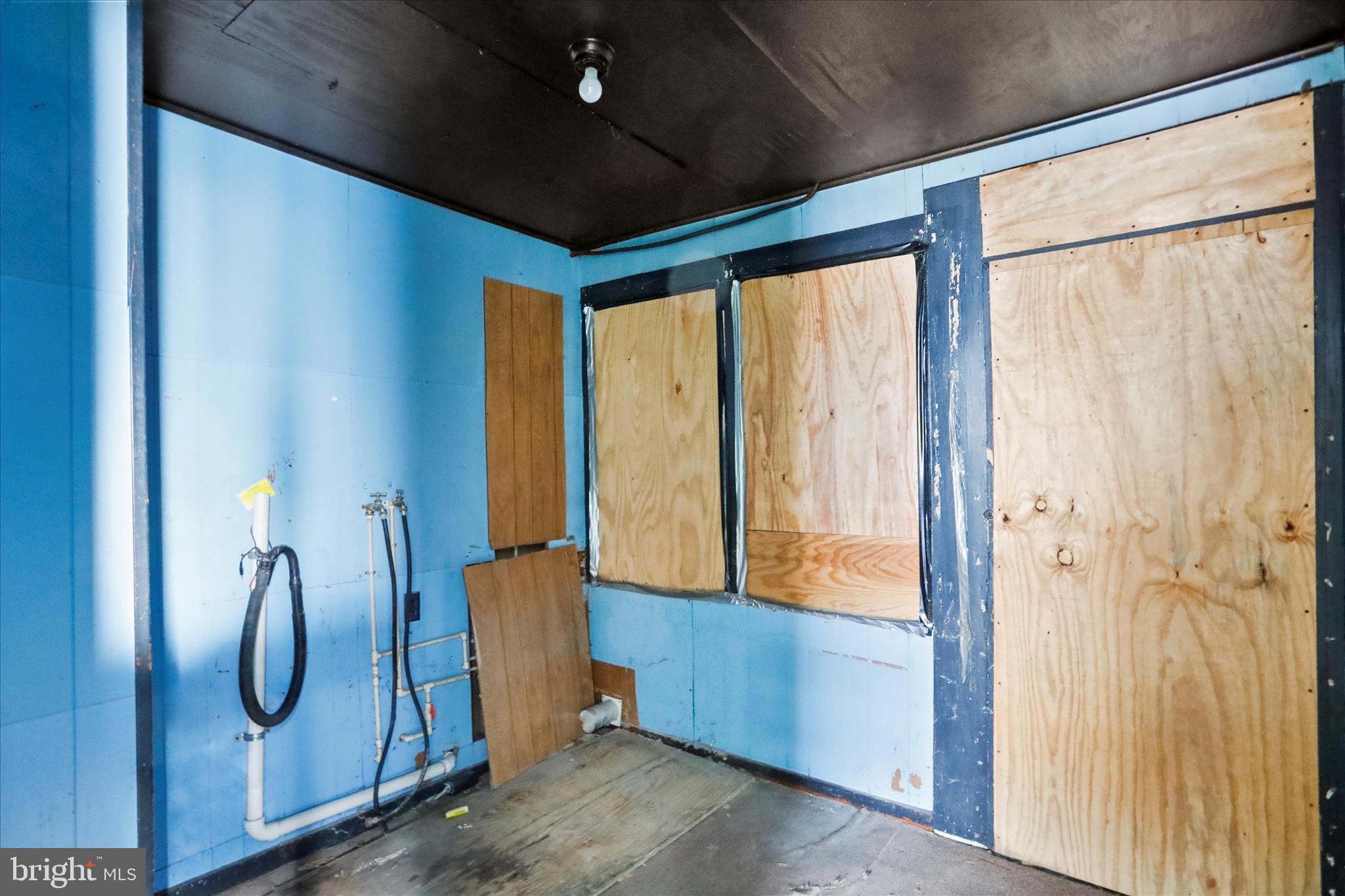 WEST END - Residential