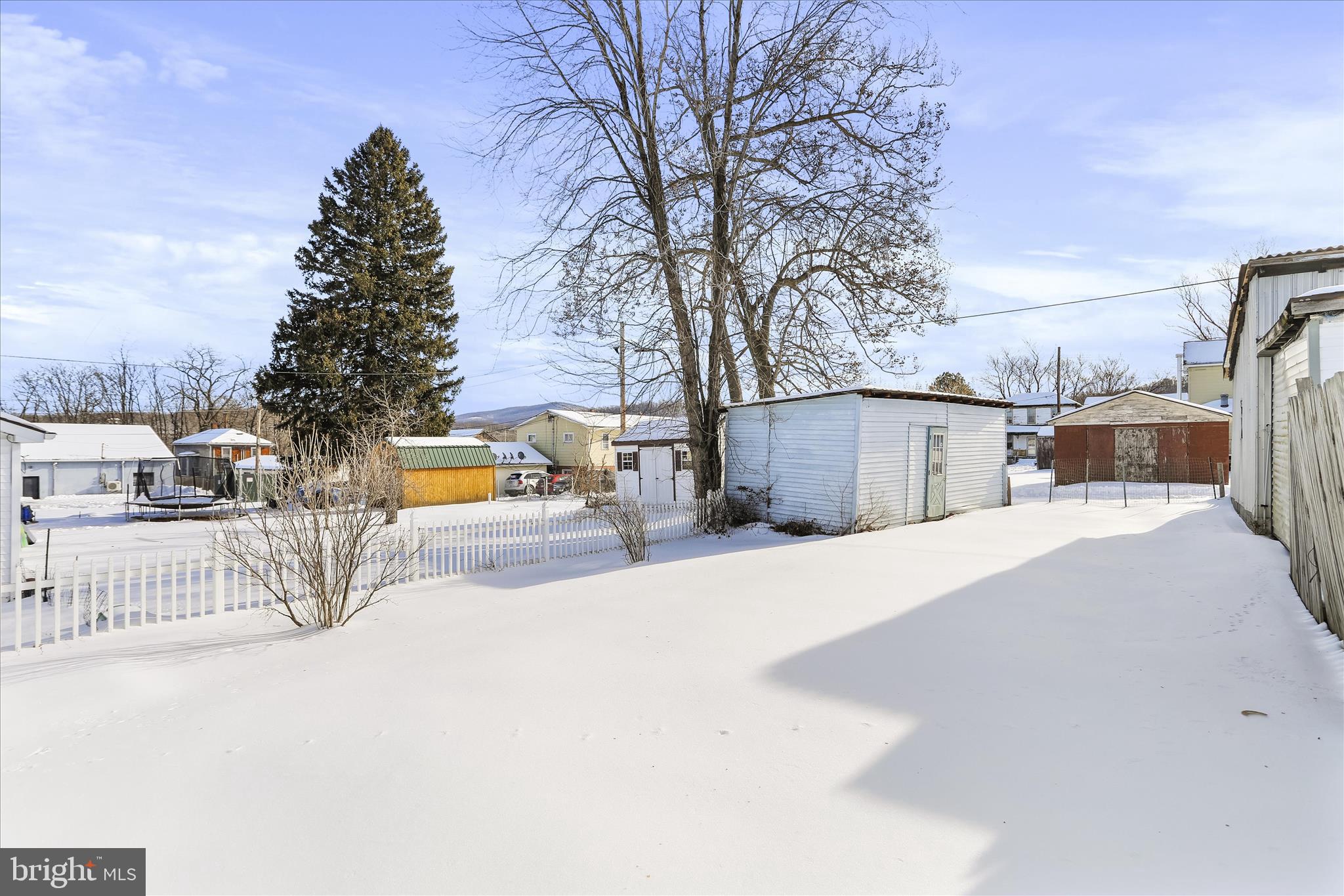 WEST END - Residential