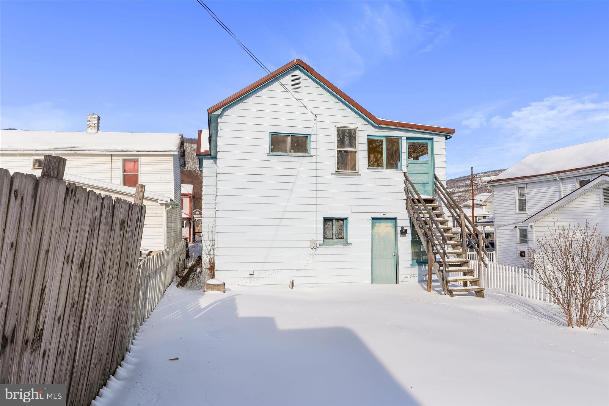 WEST END - Residential