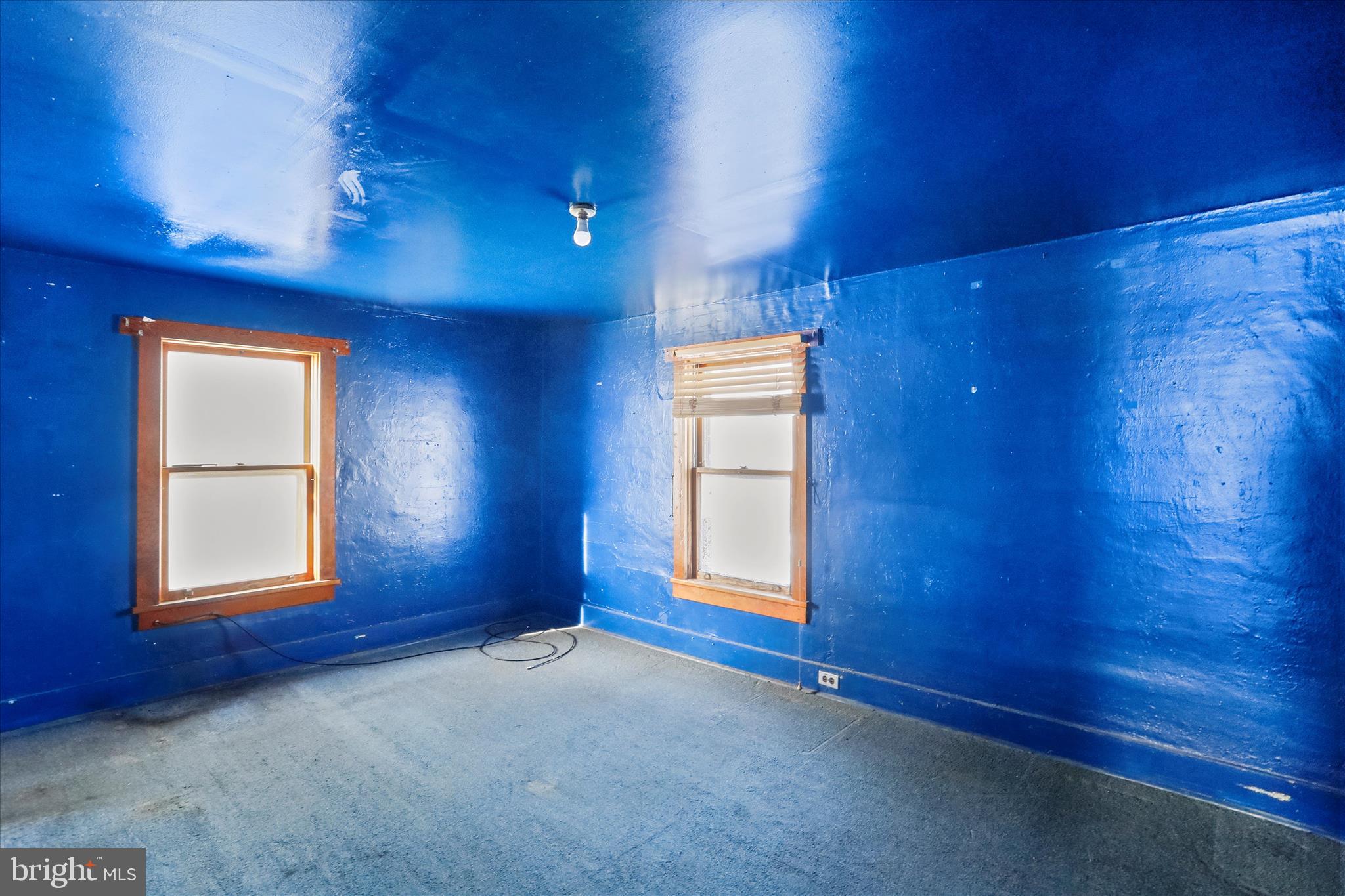 WEST END - Residential