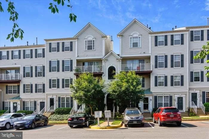 45485 Caboose Terrace Unit 301, Sterling, VA, 20166