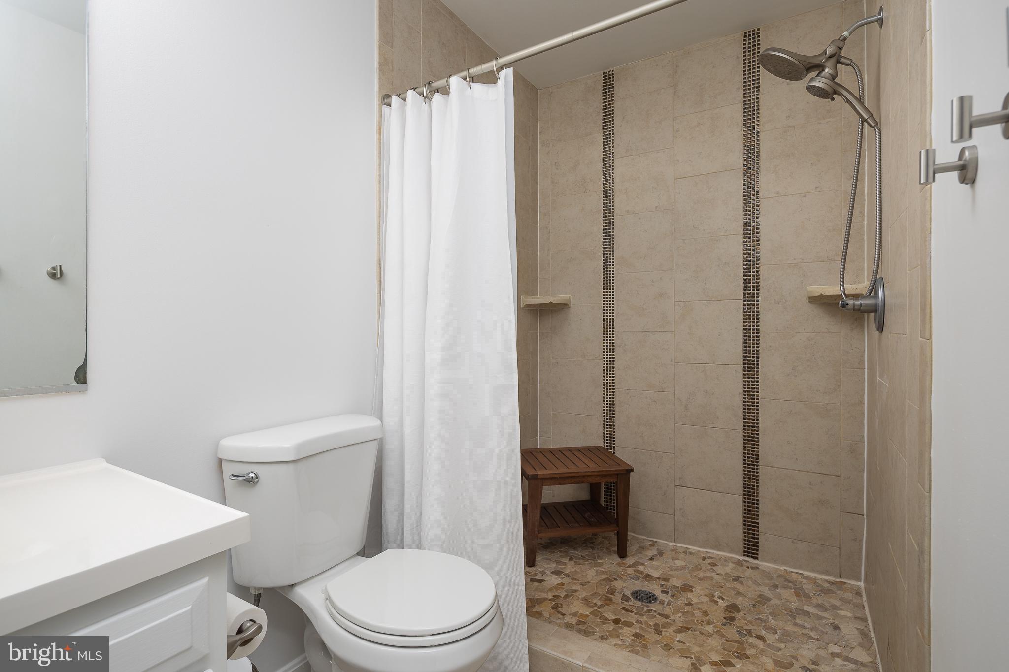 SYCAMORE HILL - Residential