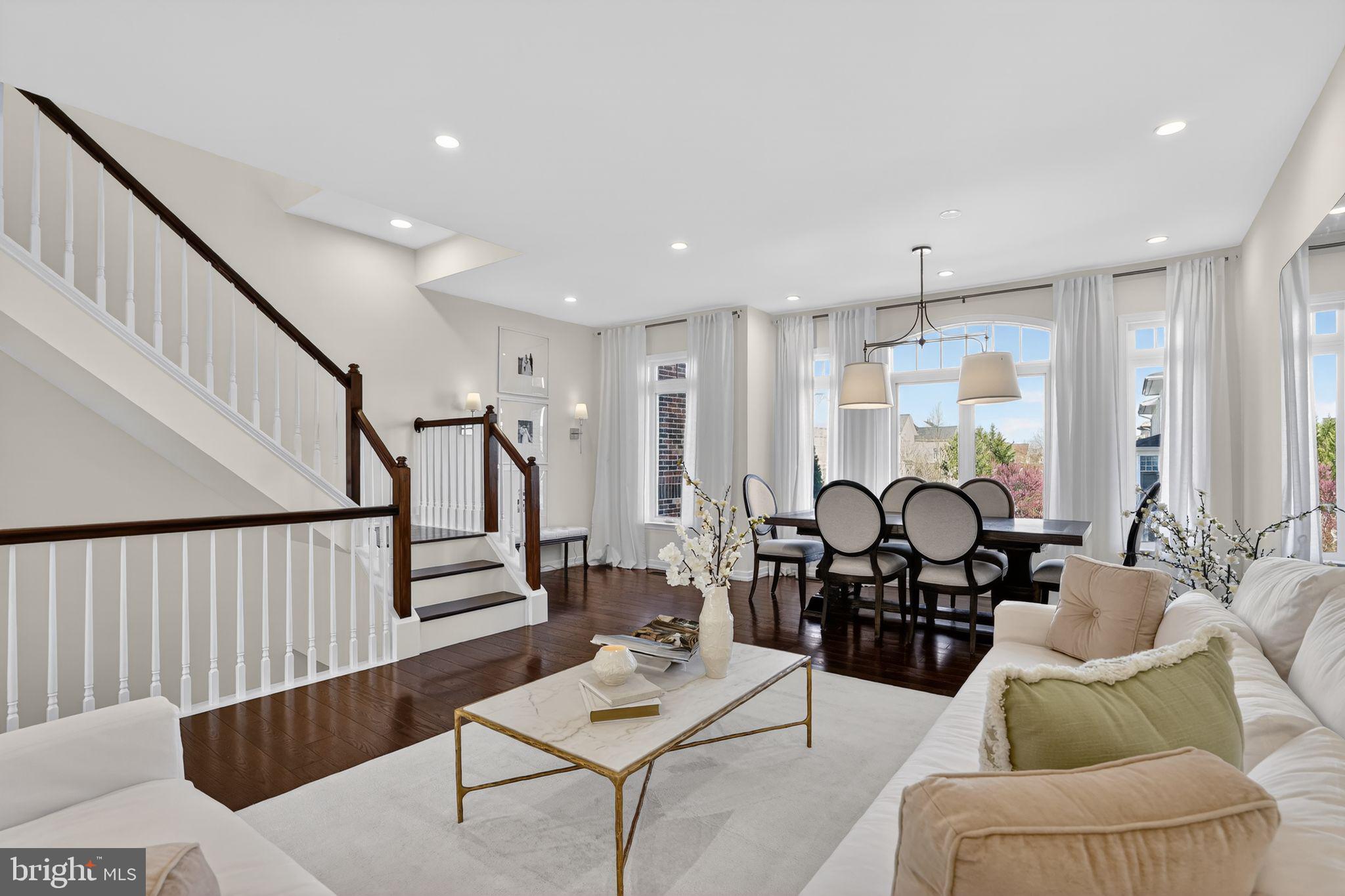 LANSDOWNE ON THE POTOMAC - Residential