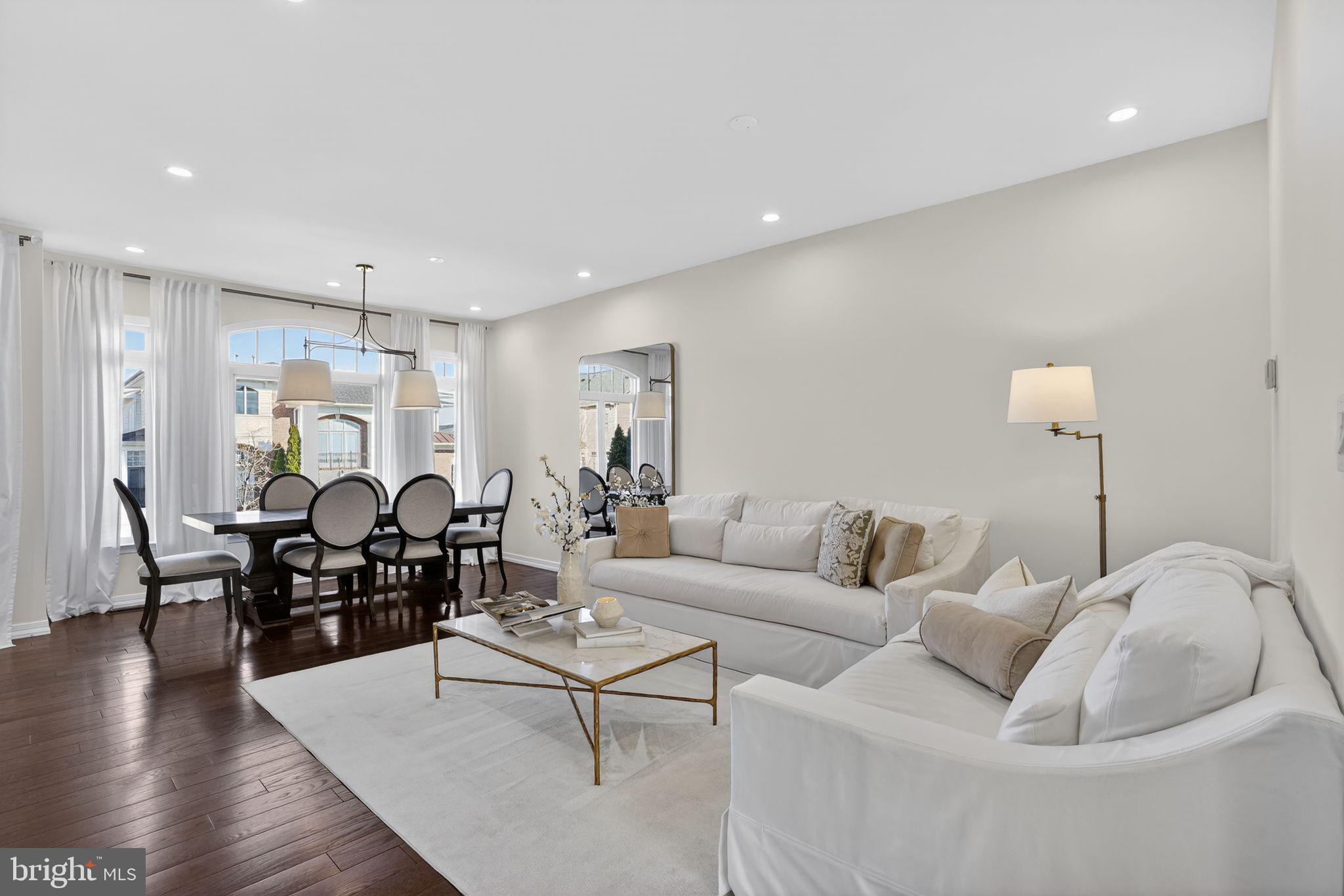 LANSDOWNE ON THE POTOMAC - Residential