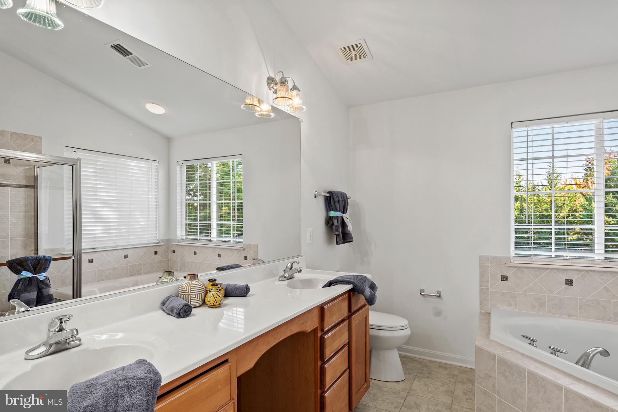 NORTH BROOK - Residential