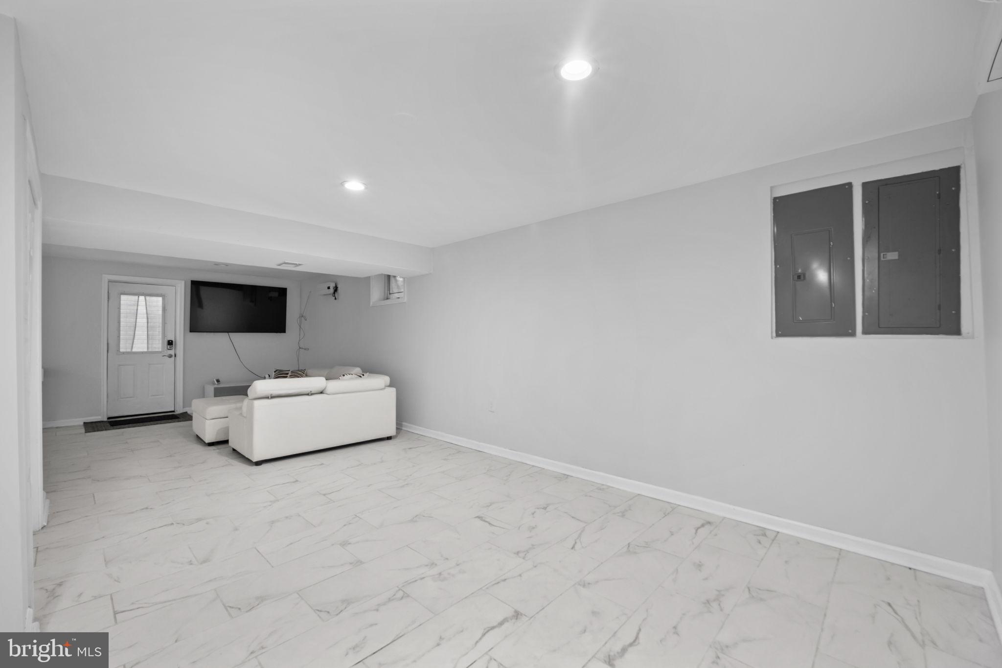 BATTERSEA ON THE BAY - Residential