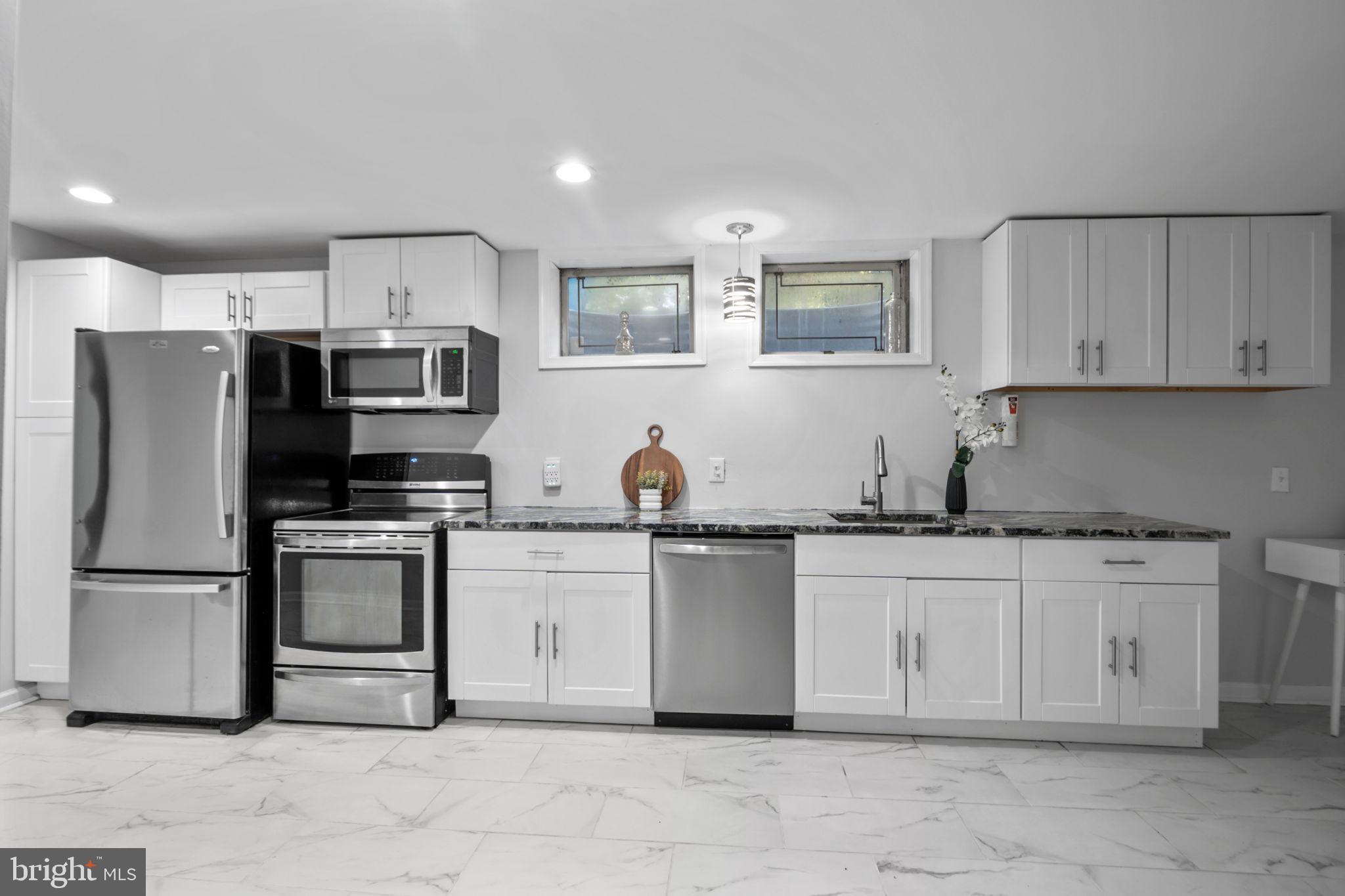 BATTERSEA ON THE BAY - Residential