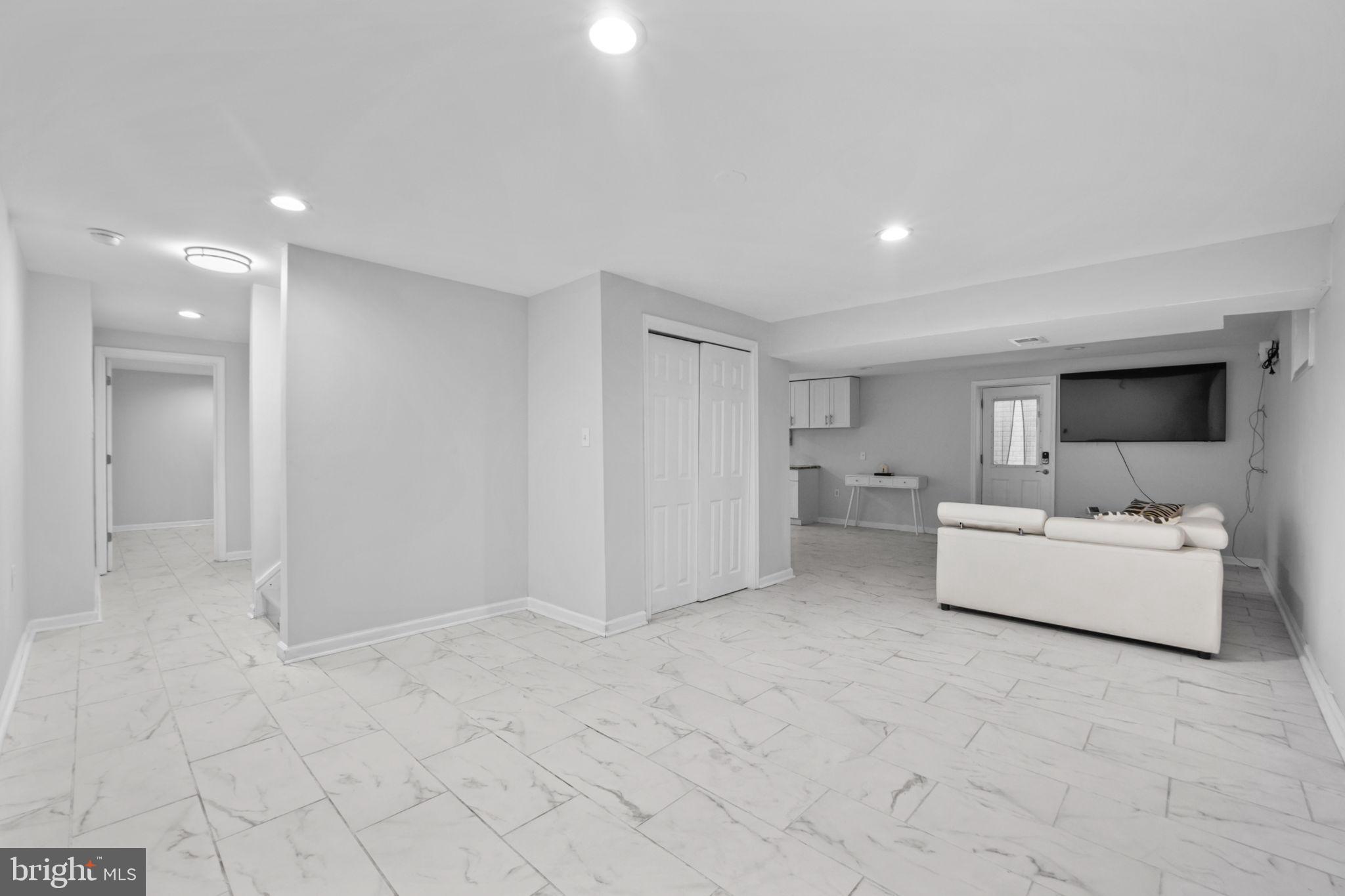 BATTERSEA ON THE BAY - Residential