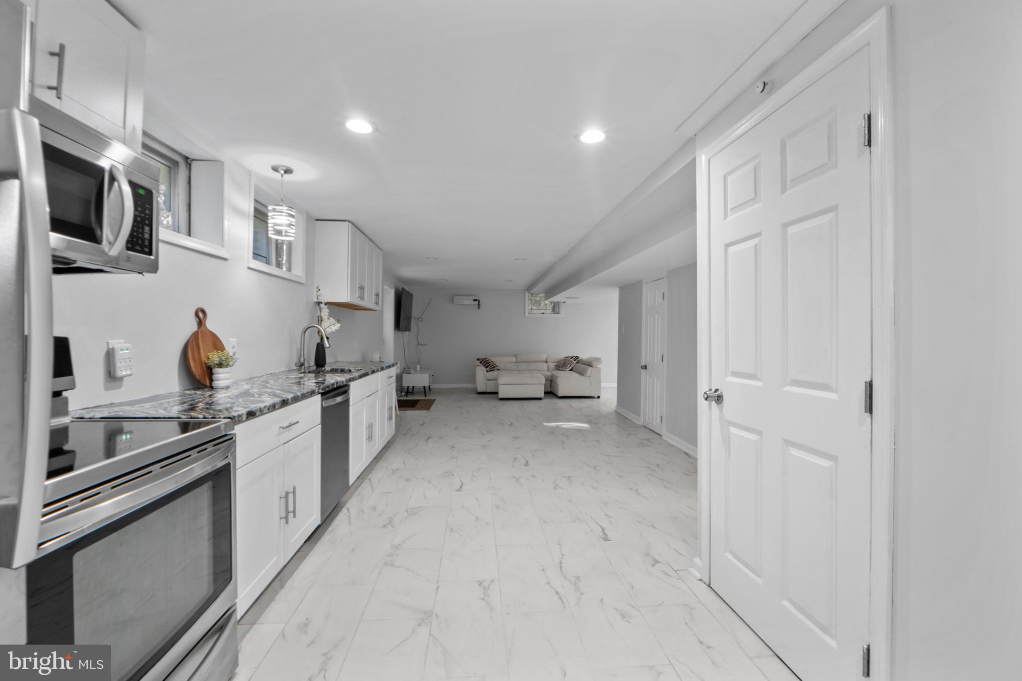 BATTERSEA ON THE BAY - Residential