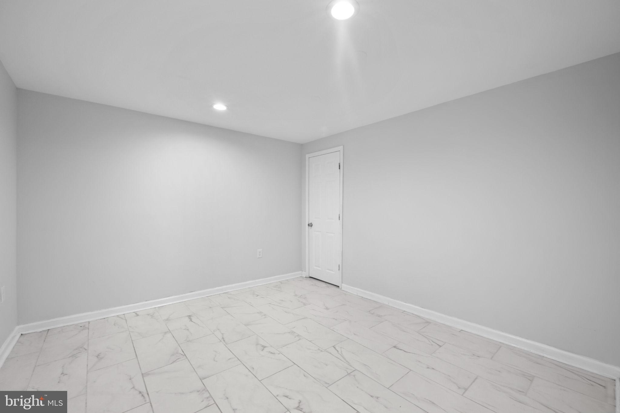 BATTERSEA ON THE BAY - Residential