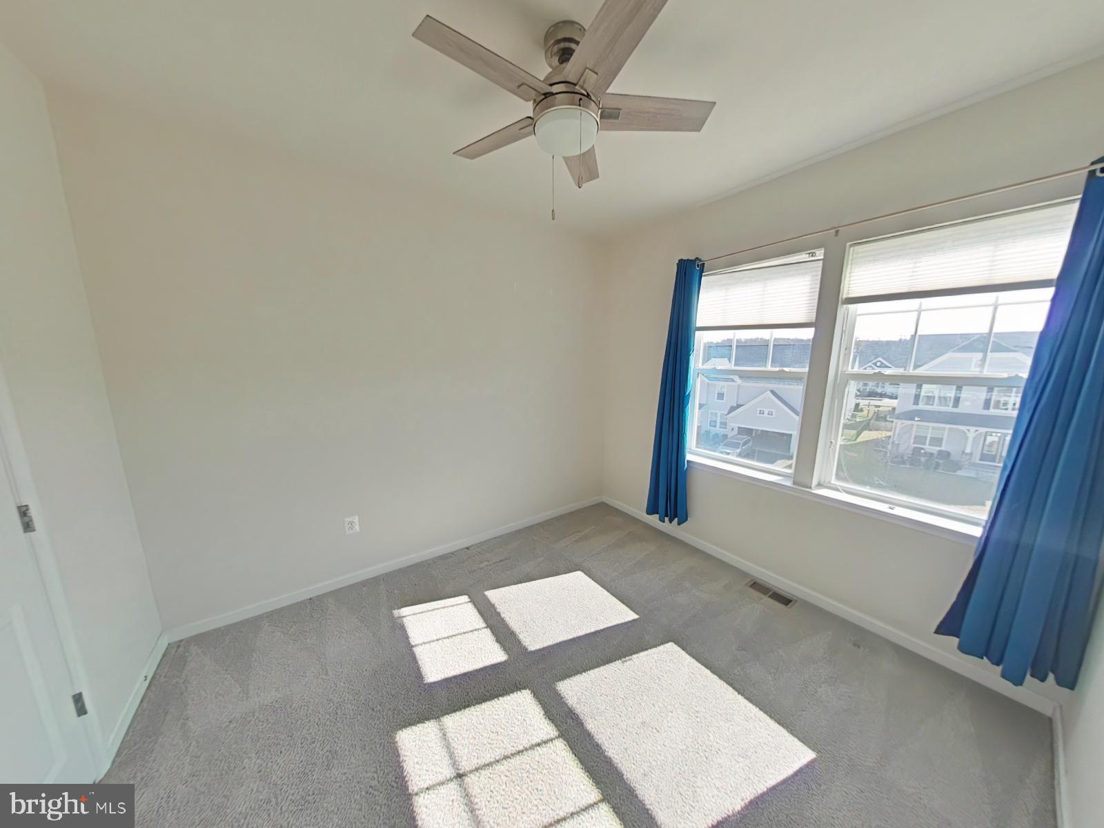 TALLYN RIDGE - Residential