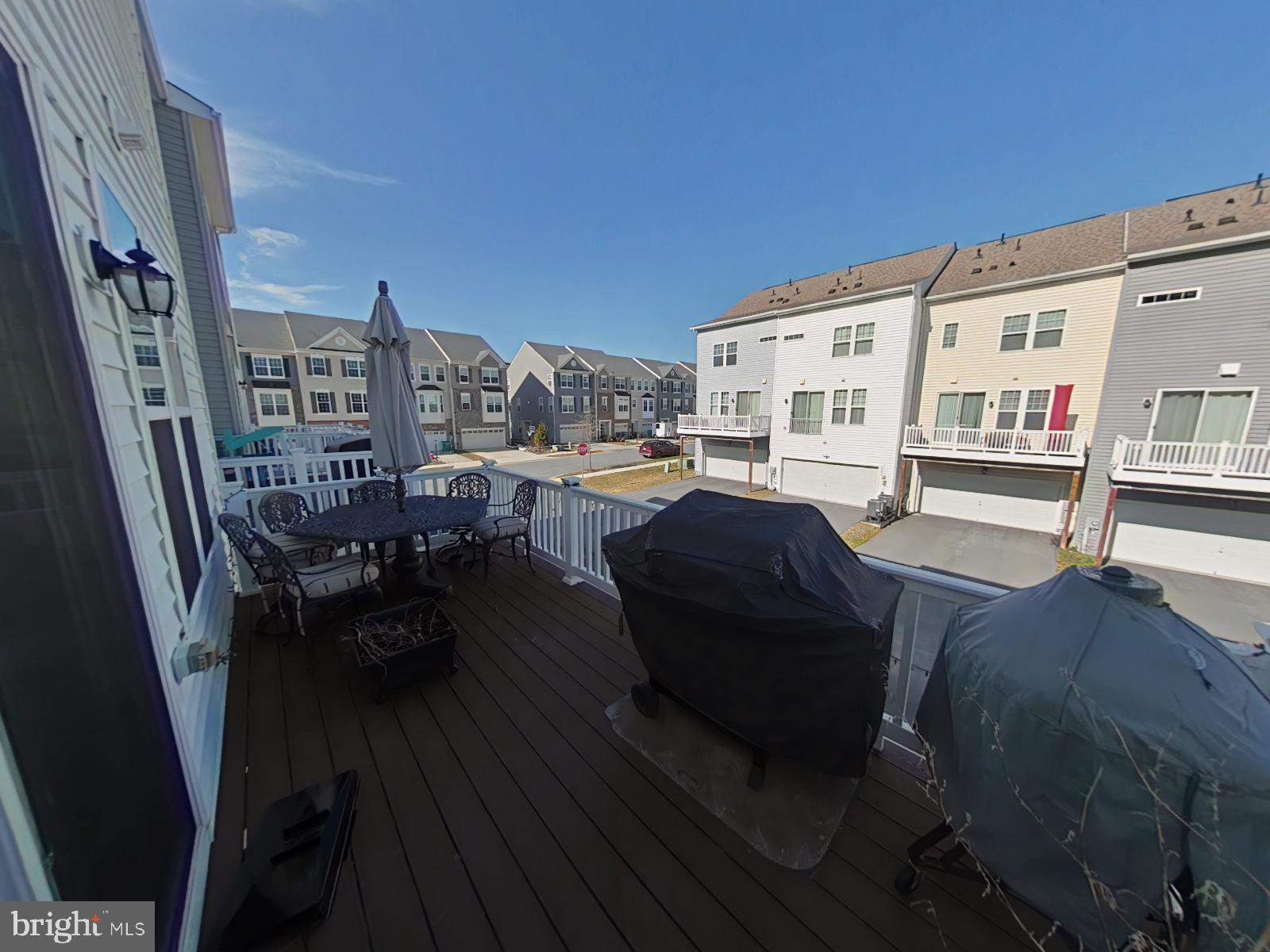 TALLYN RIDGE - Residential