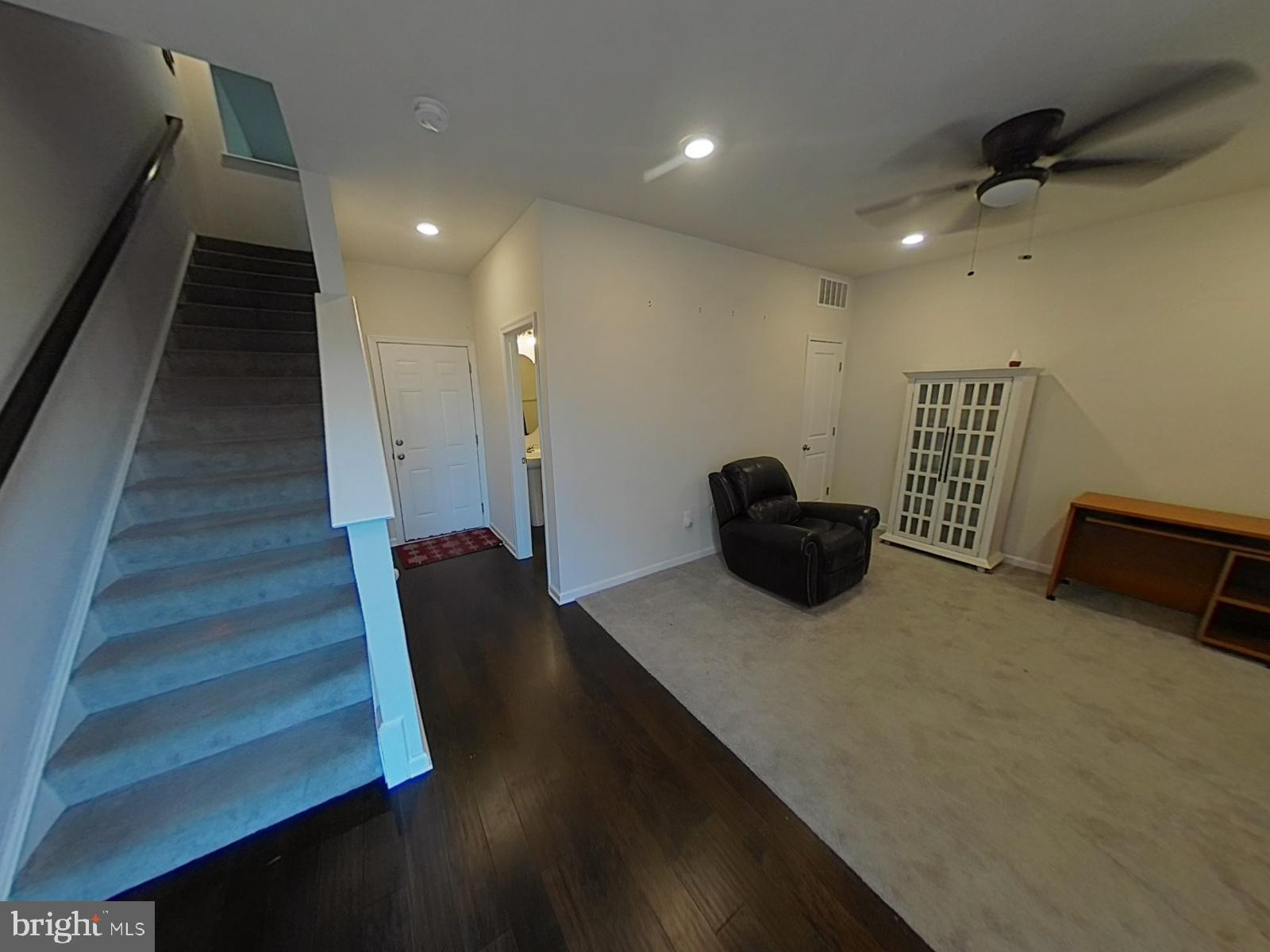 TALLYN RIDGE - Residential