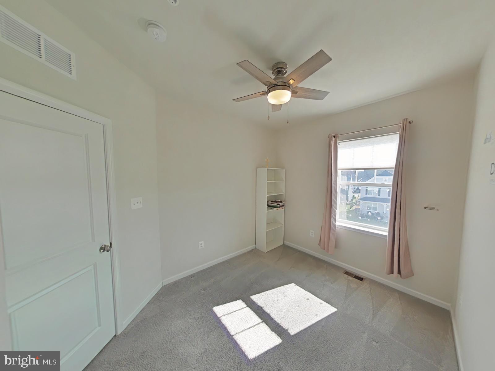 TALLYN RIDGE - Residential