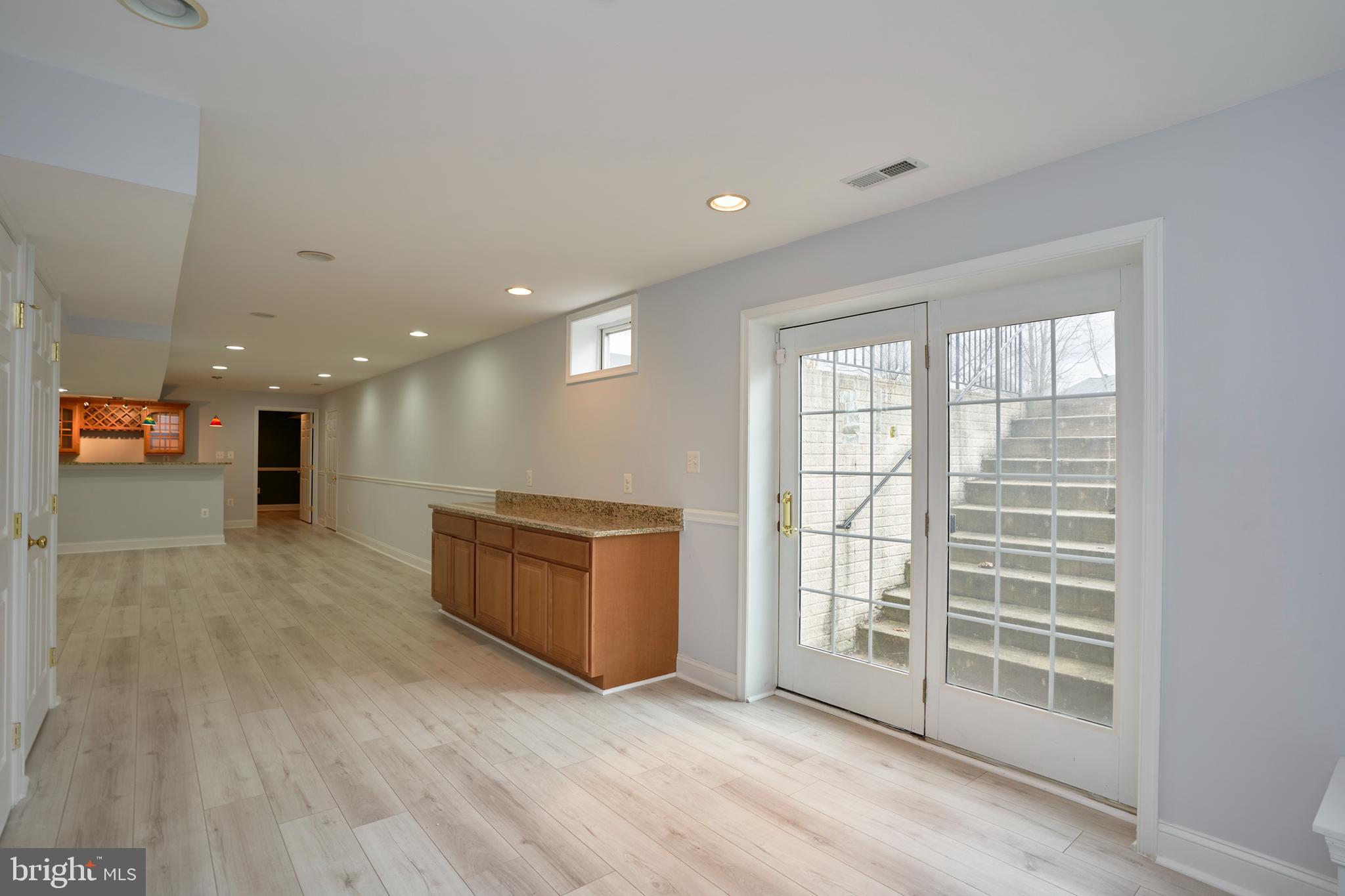 LOUDOUN VALLEY ESTATES - Residential Lease