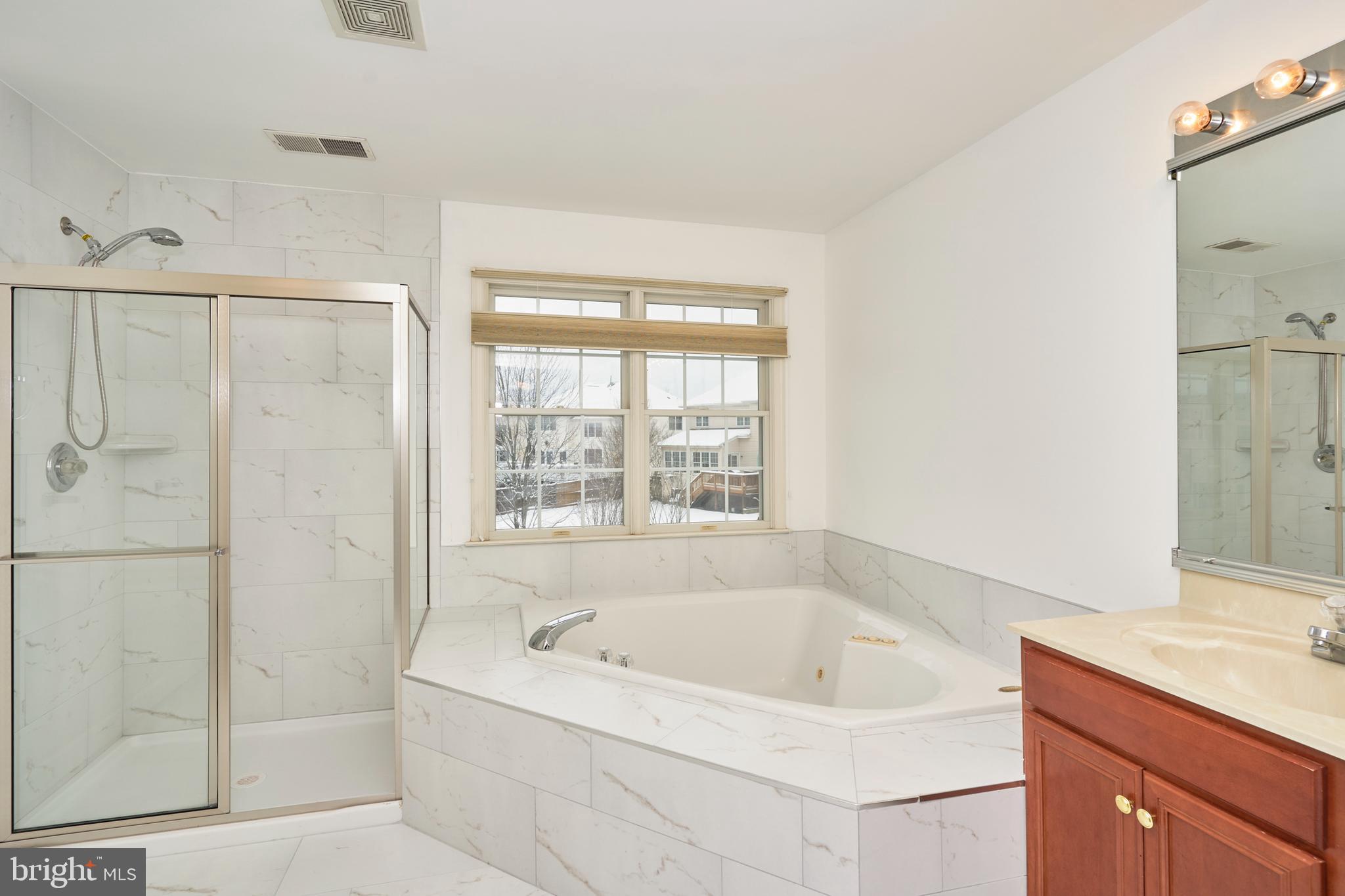 LOUDOUN VALLEY ESTATES - Residential Lease