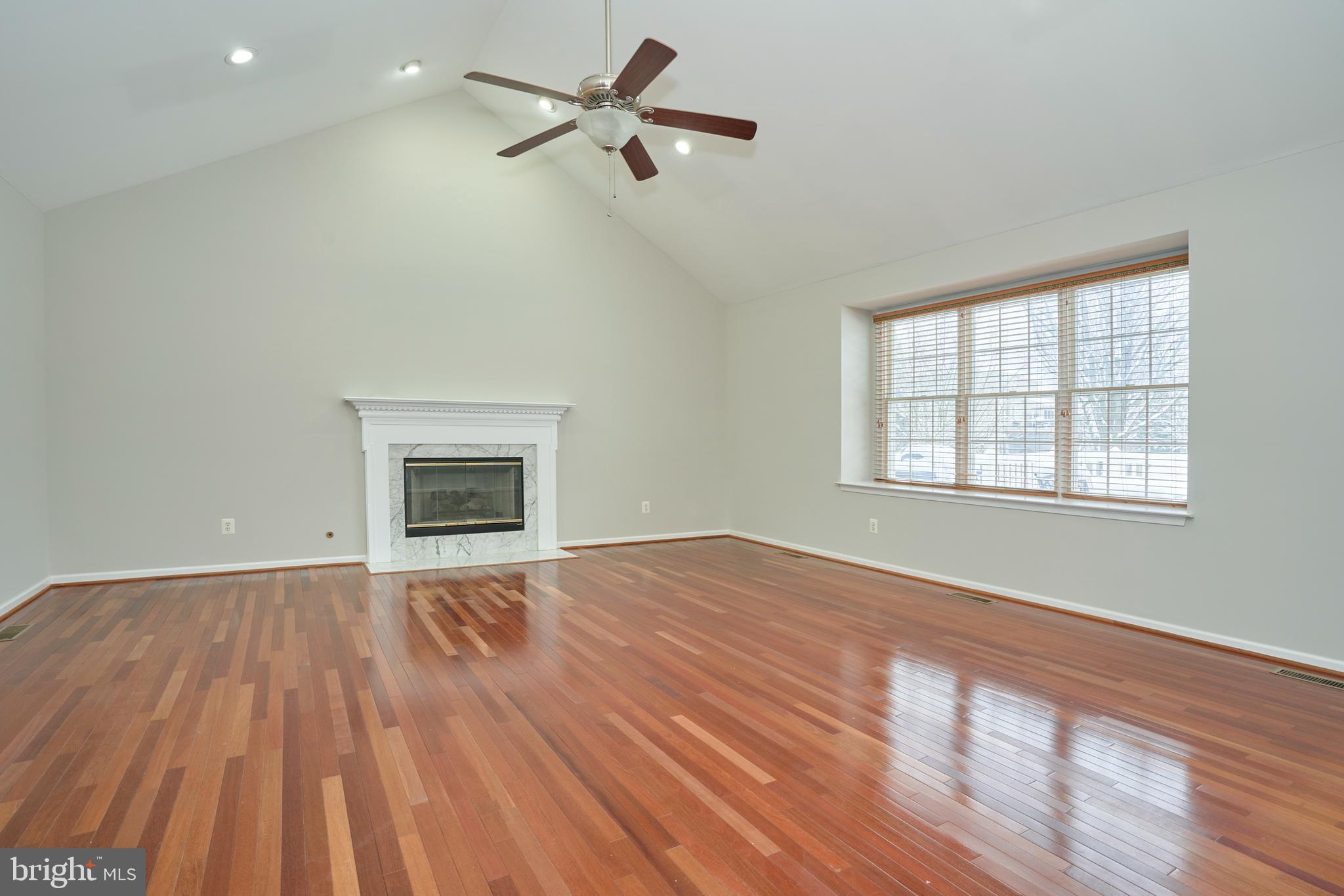 LOUDOUN VALLEY ESTATES - Residential Lease