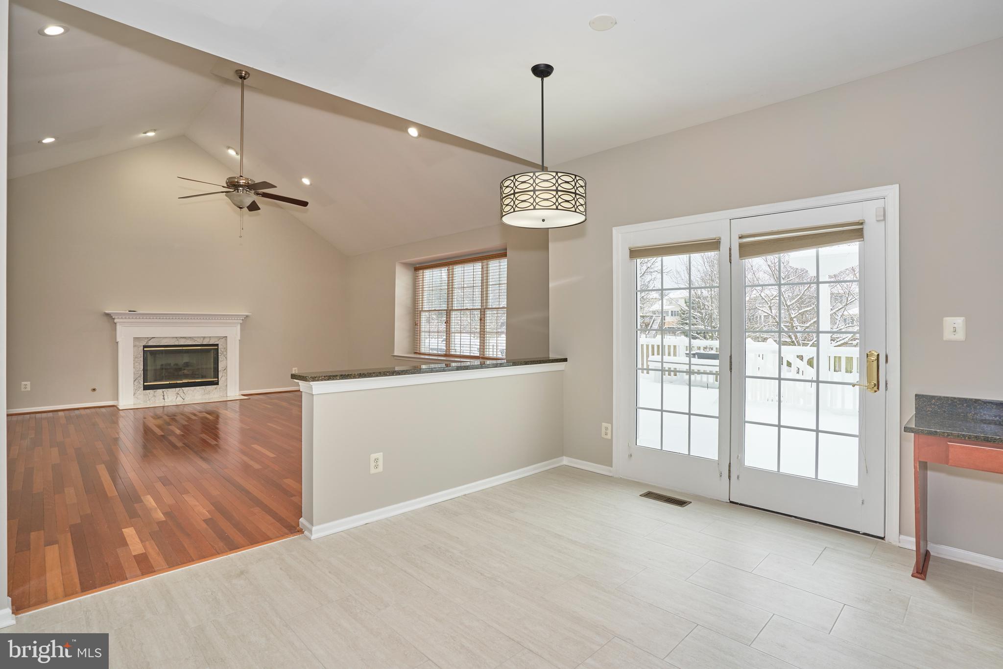 LOUDOUN VALLEY ESTATES - Residential Lease