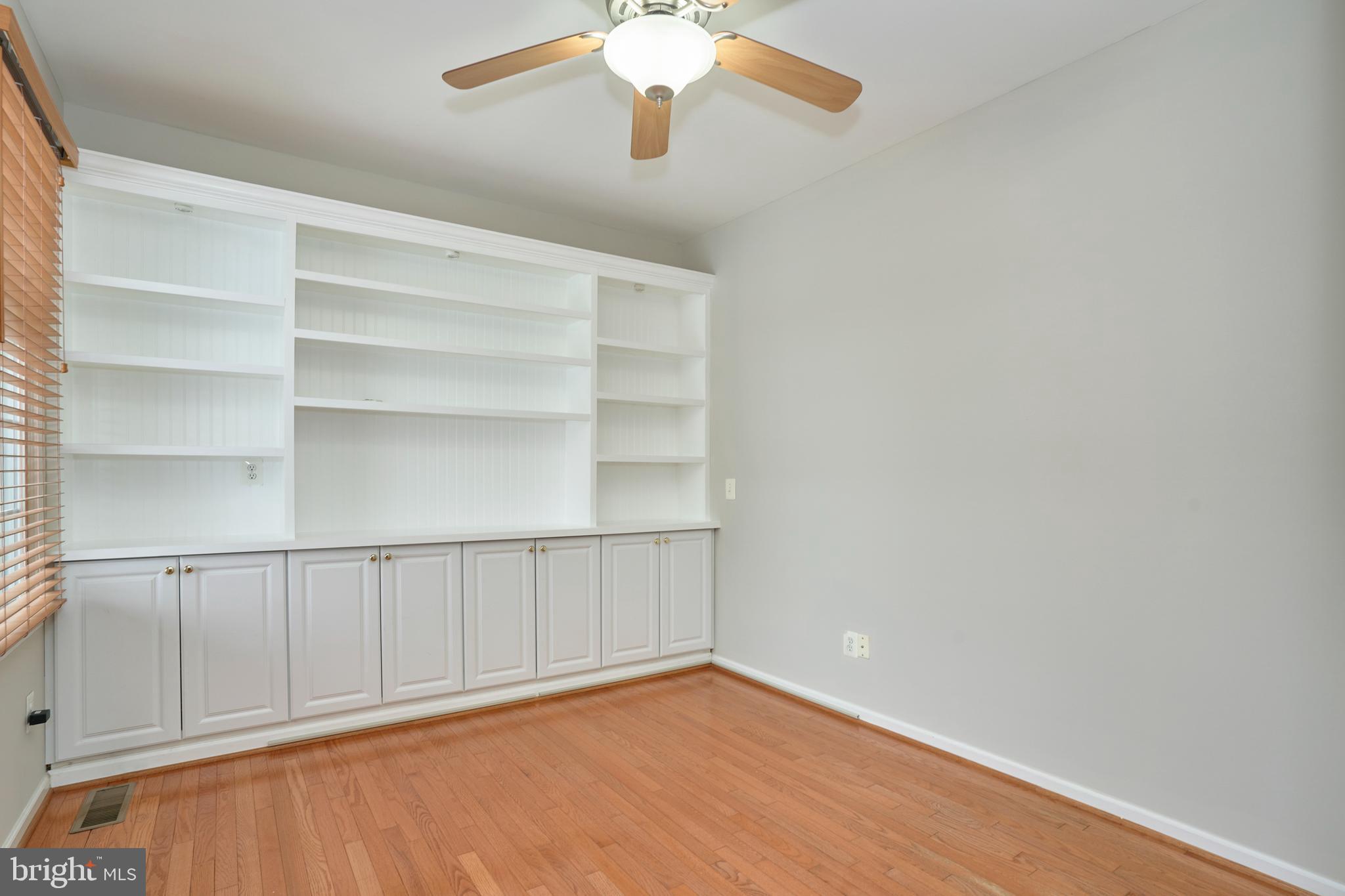 LOUDOUN VALLEY ESTATES - Residential Lease