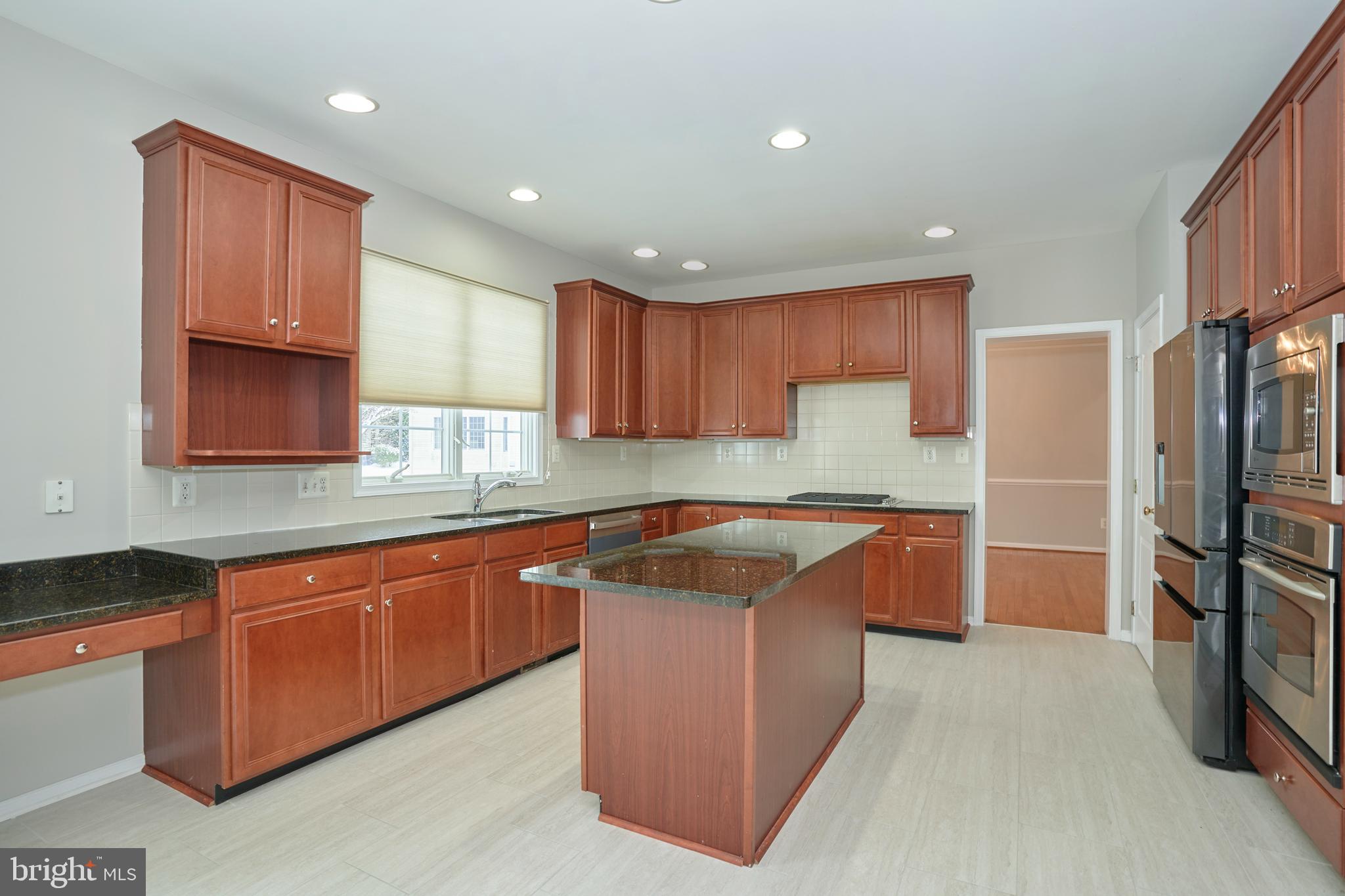 LOUDOUN VALLEY ESTATES - Residential Lease