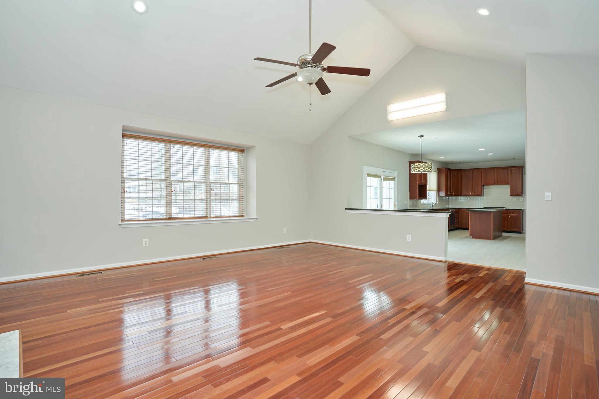 LOUDOUN VALLEY ESTATES - Residential Lease