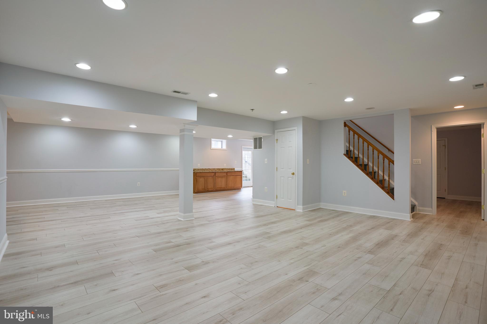 LOUDOUN VALLEY ESTATES - Residential Lease