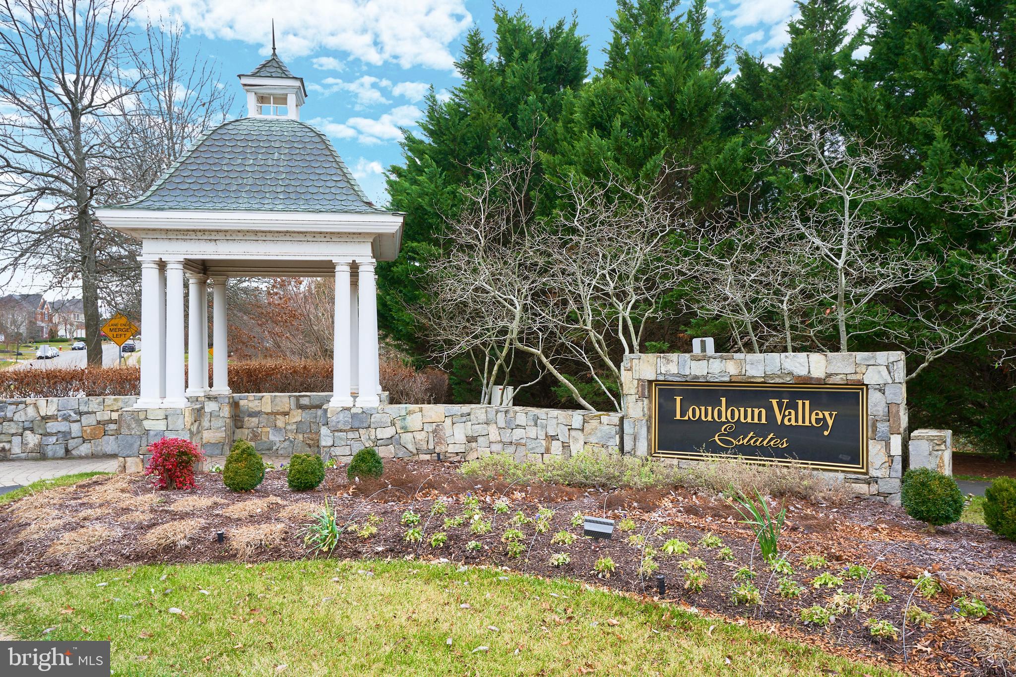 LOUDOUN VALLEY ESTATES - Residential Lease