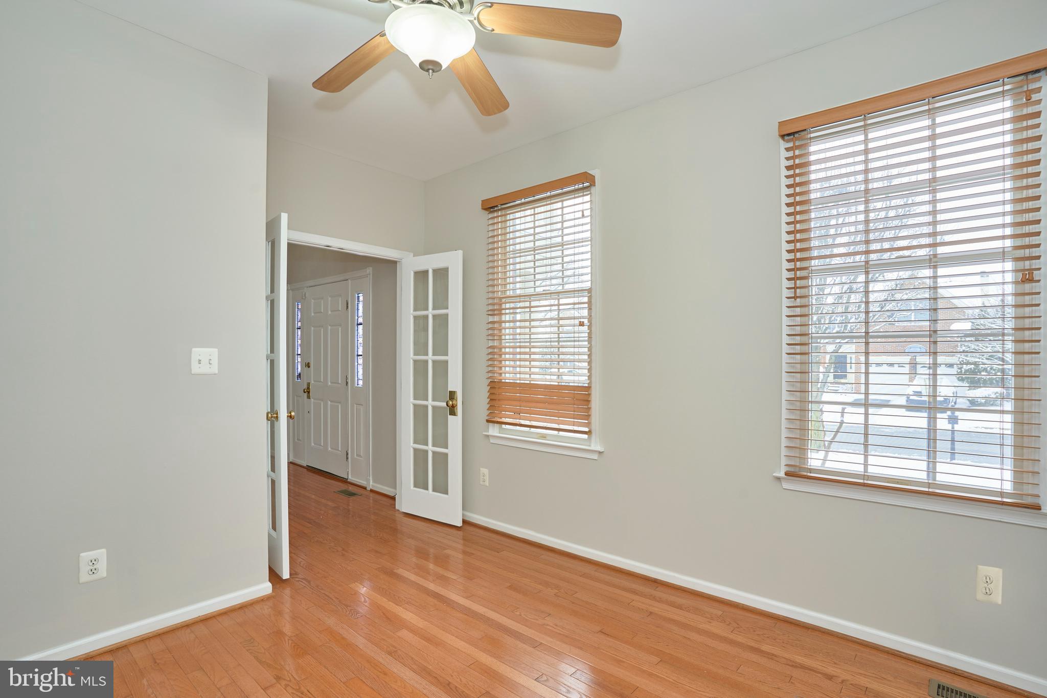 LOUDOUN VALLEY ESTATES - Residential Lease