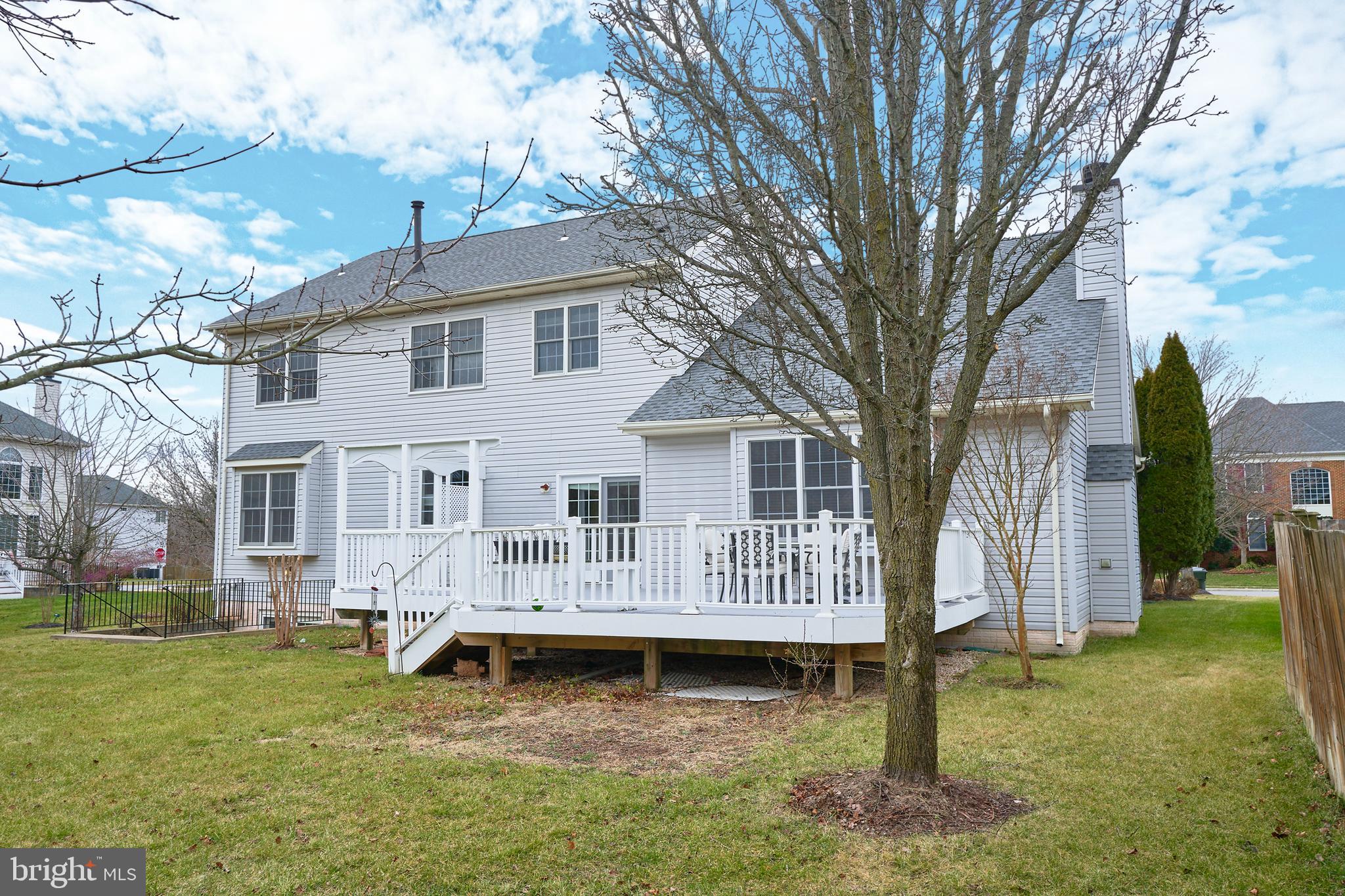 LOUDOUN VALLEY ESTATES - Residential Lease