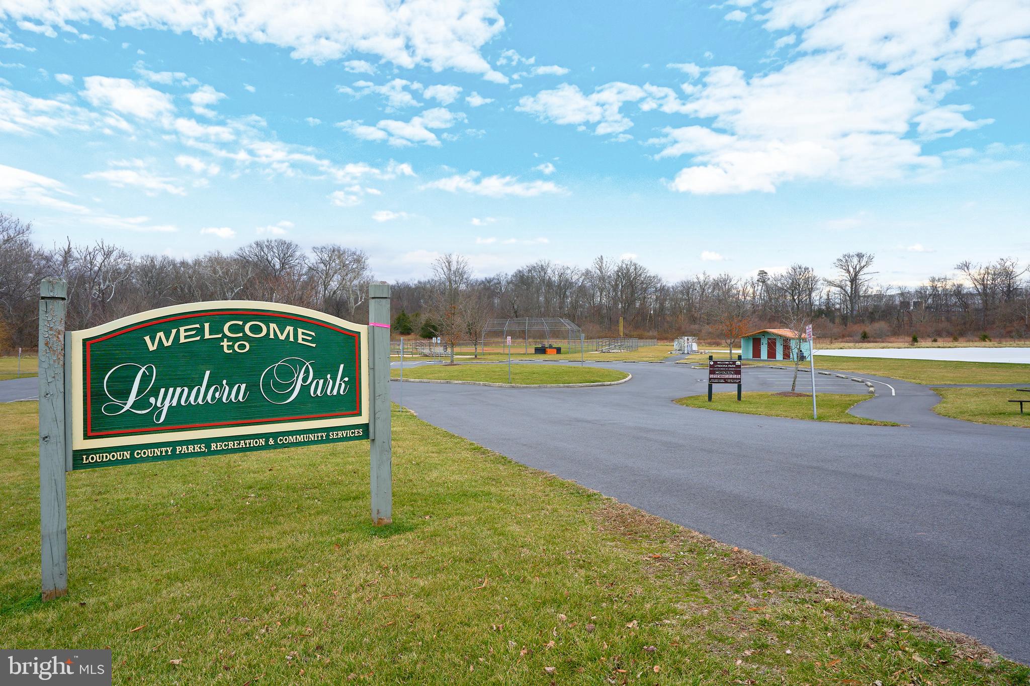 LOUDOUN VALLEY ESTATES - Residential Lease