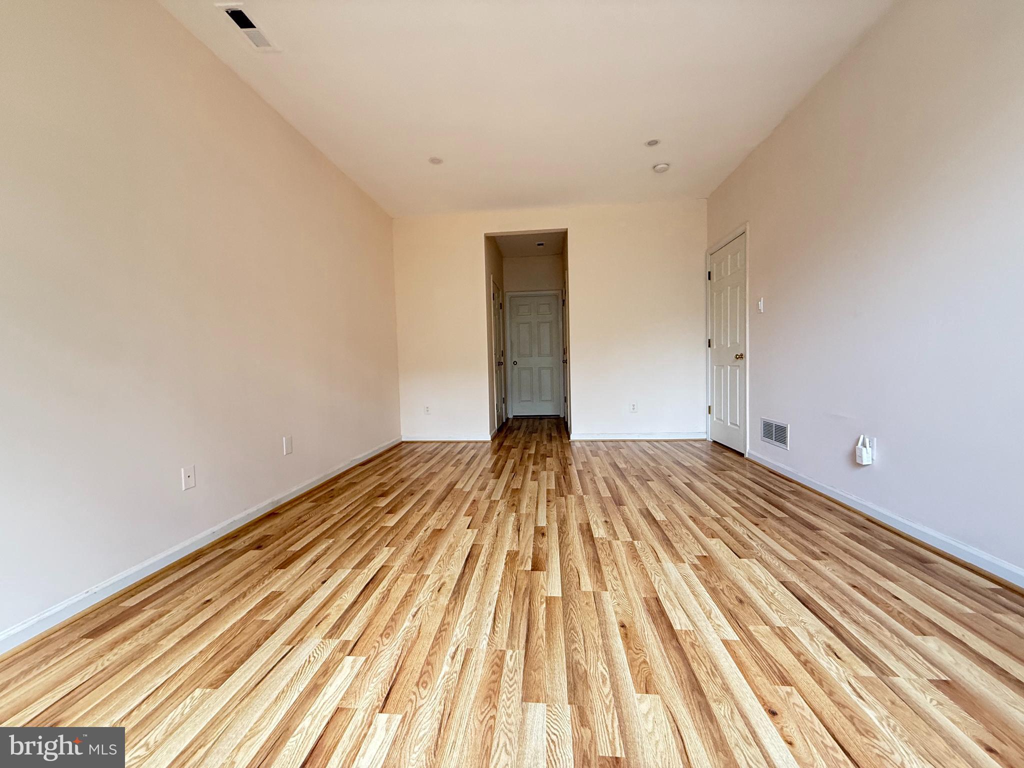 BROOKSTONE - Residential Lease