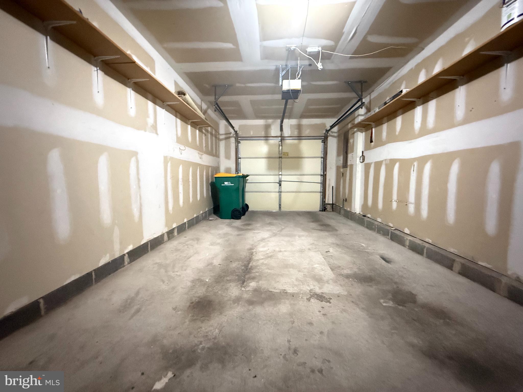 BROOKSTONE - Residential Lease