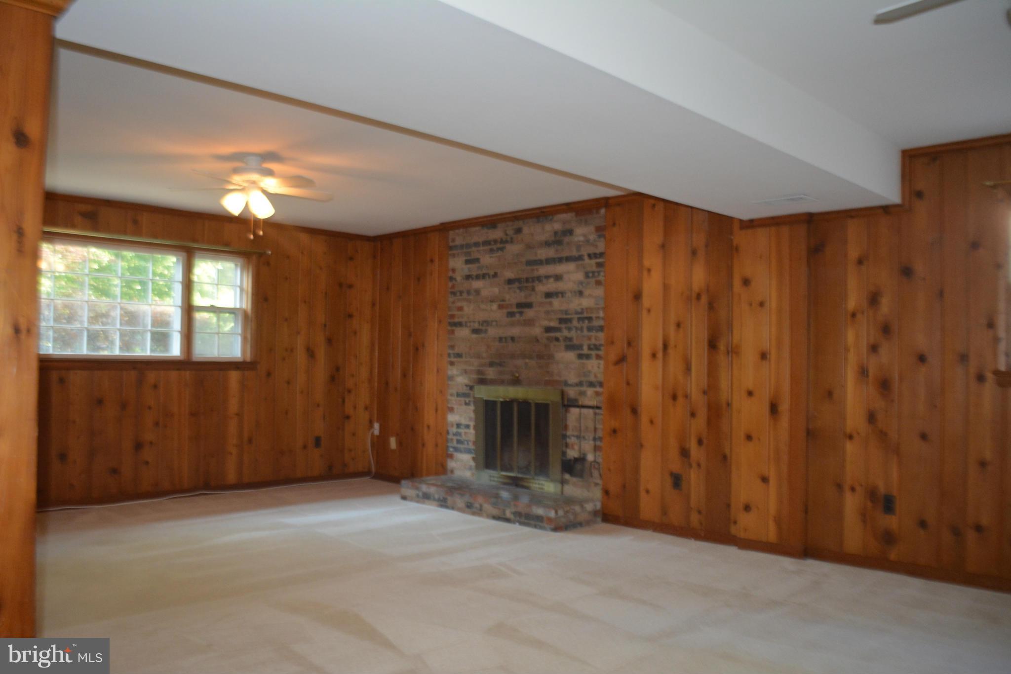 STRATFORD LANDING - Residential Lease