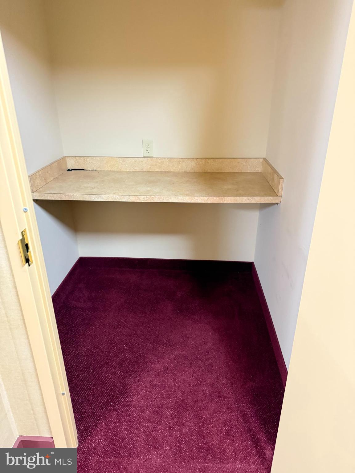 THOMAS JOHNSON SURGERY CENTER - Commercial Lease