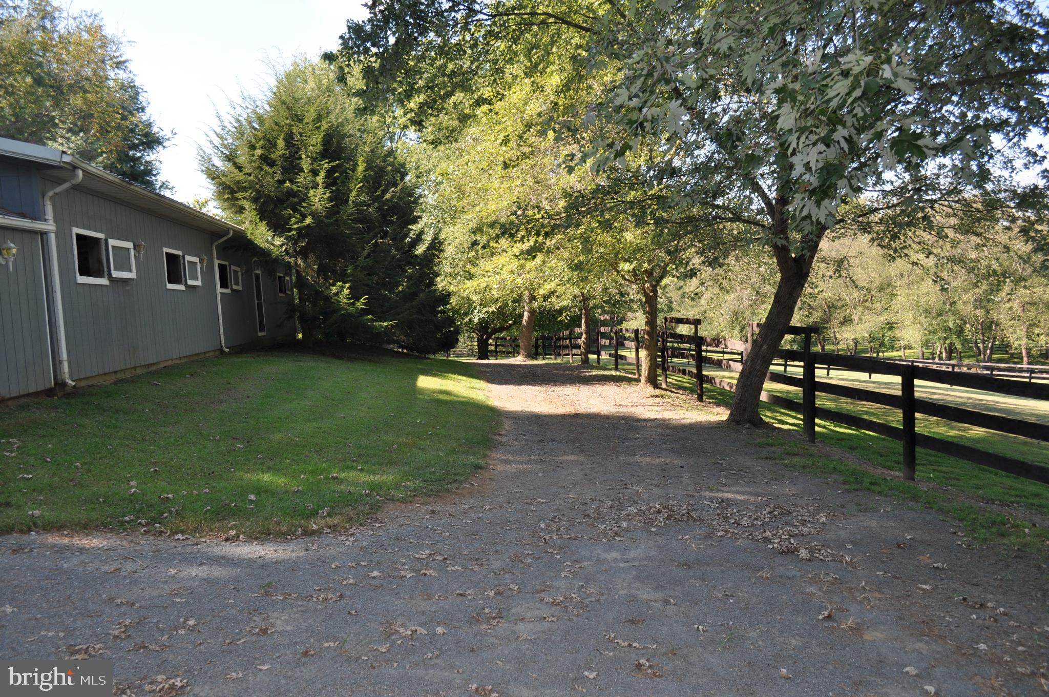 KALNASY - Residential