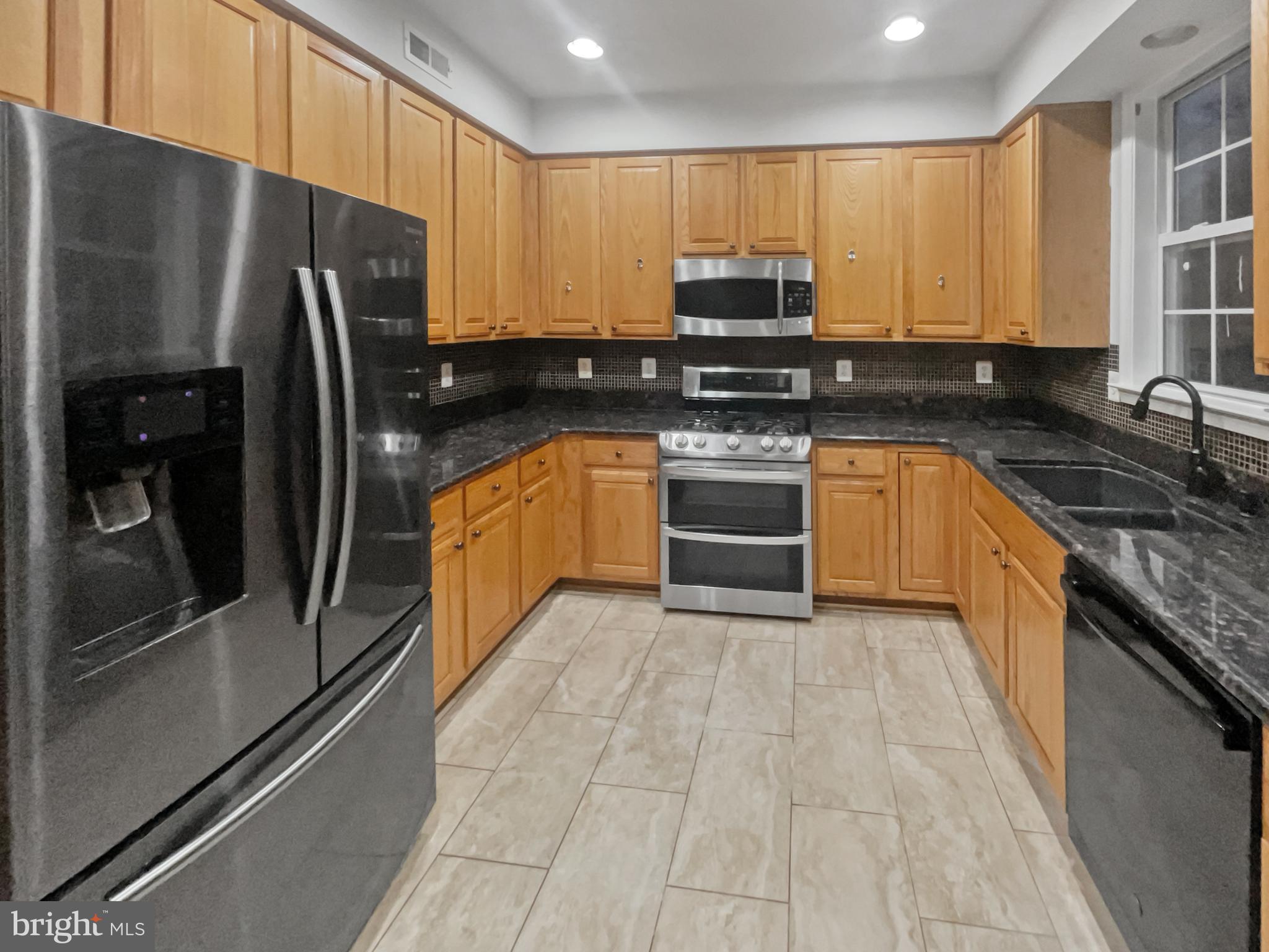 DALE CITY - Residential