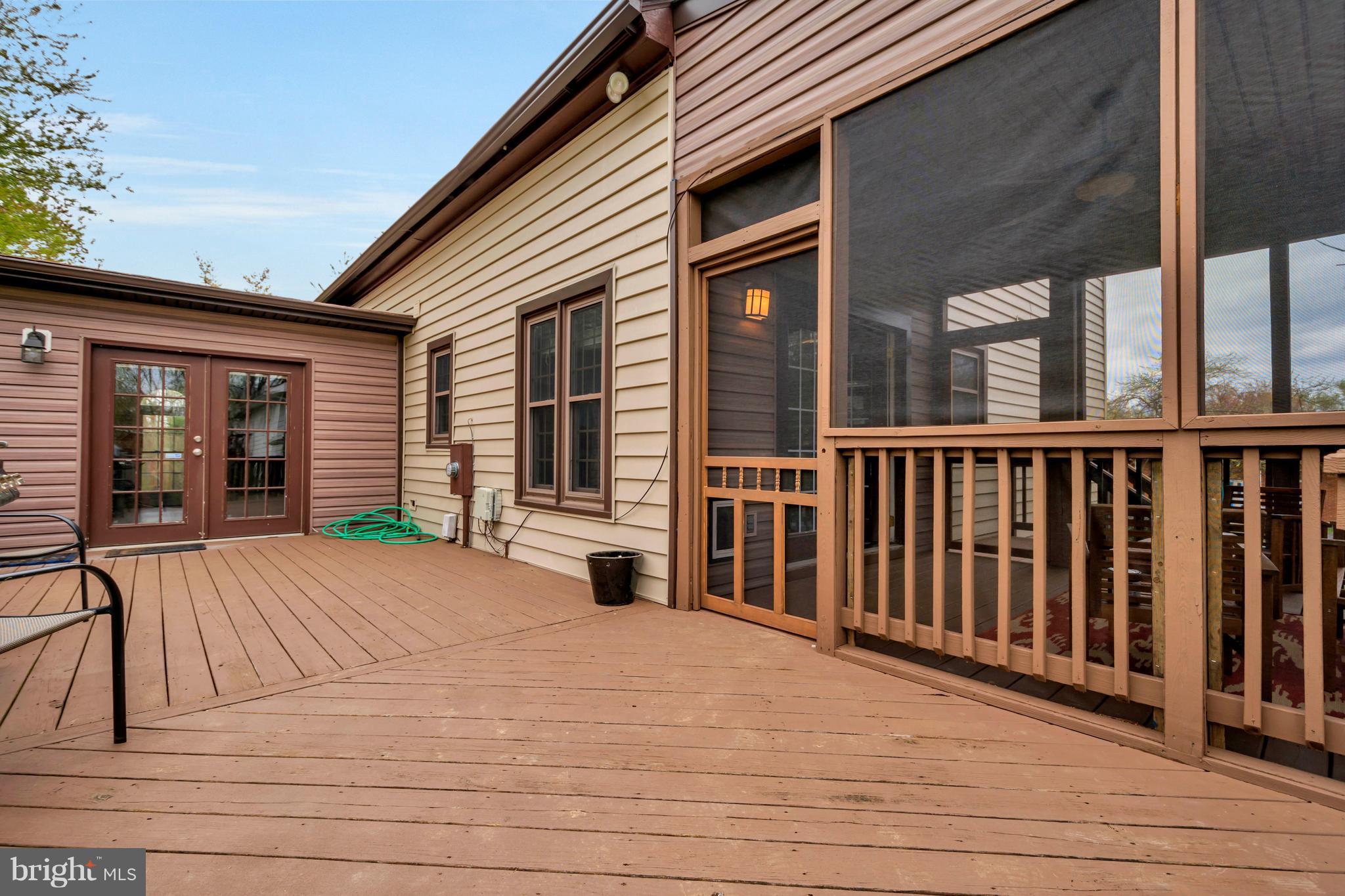 SHERATON HILLS EAST - Residential