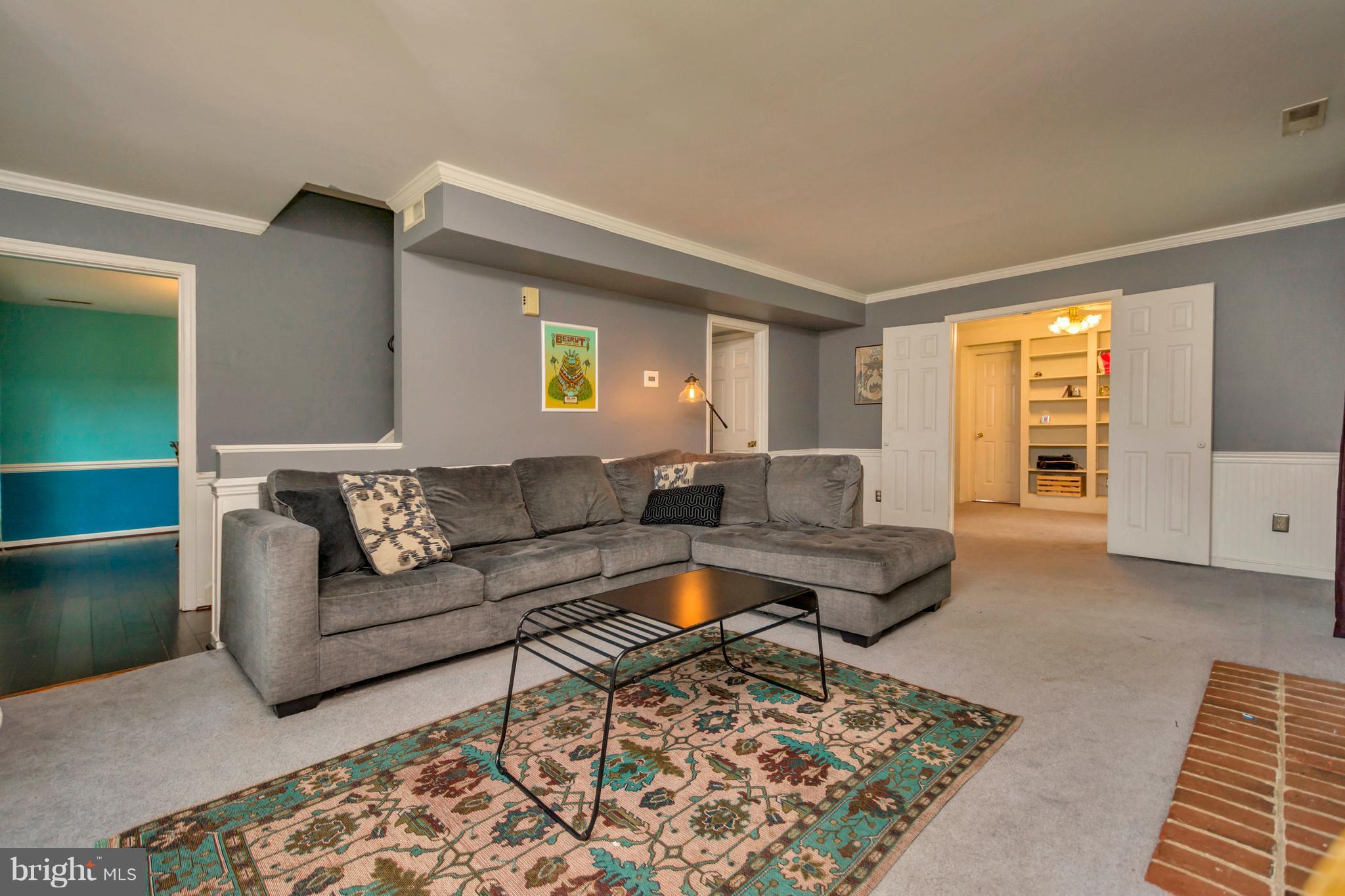 SHERATON HILLS EAST - Residential