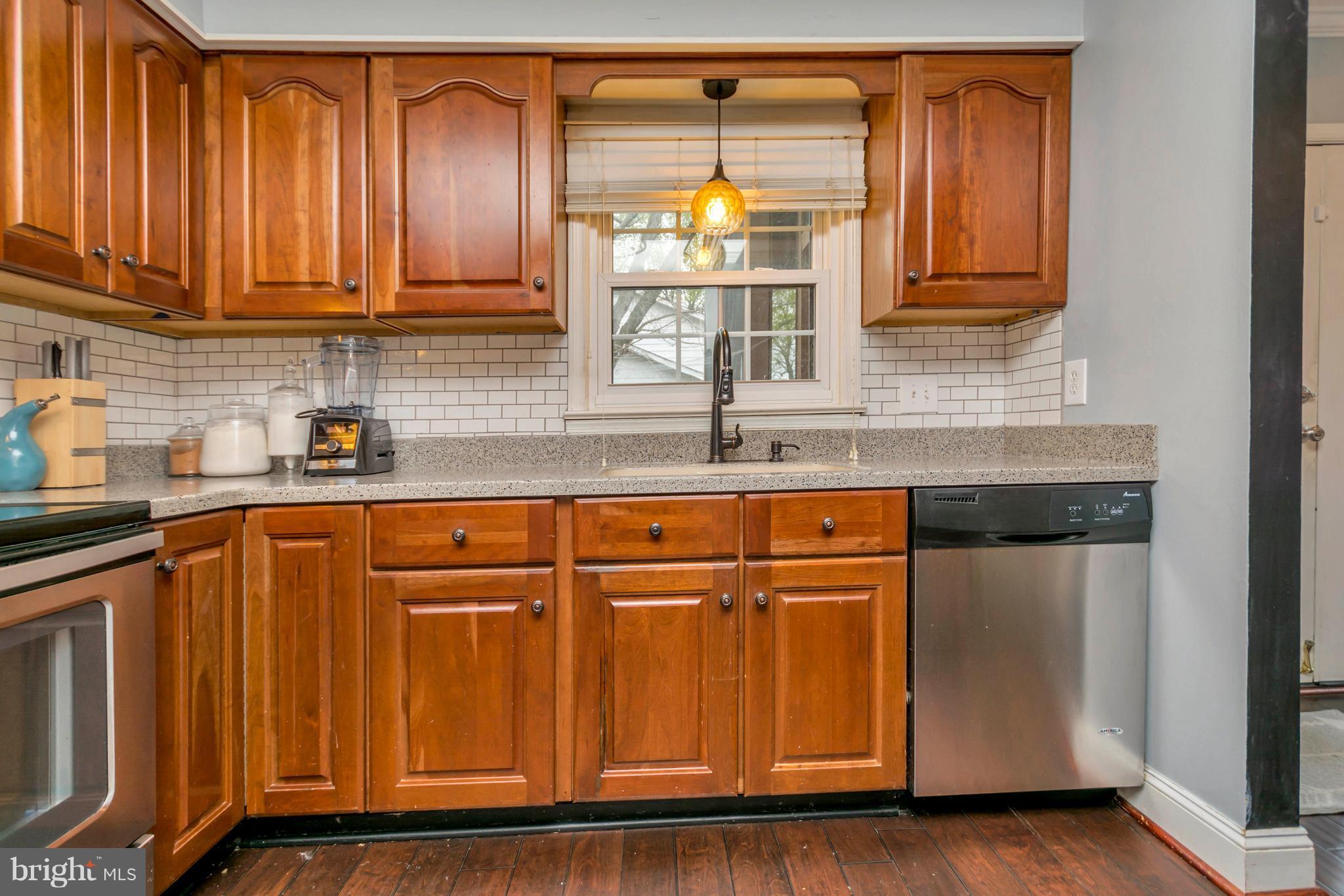 SHERATON HILLS EAST - Residential