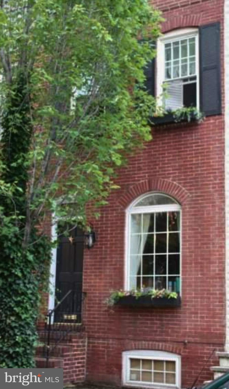 RIVERSIDE - Residential