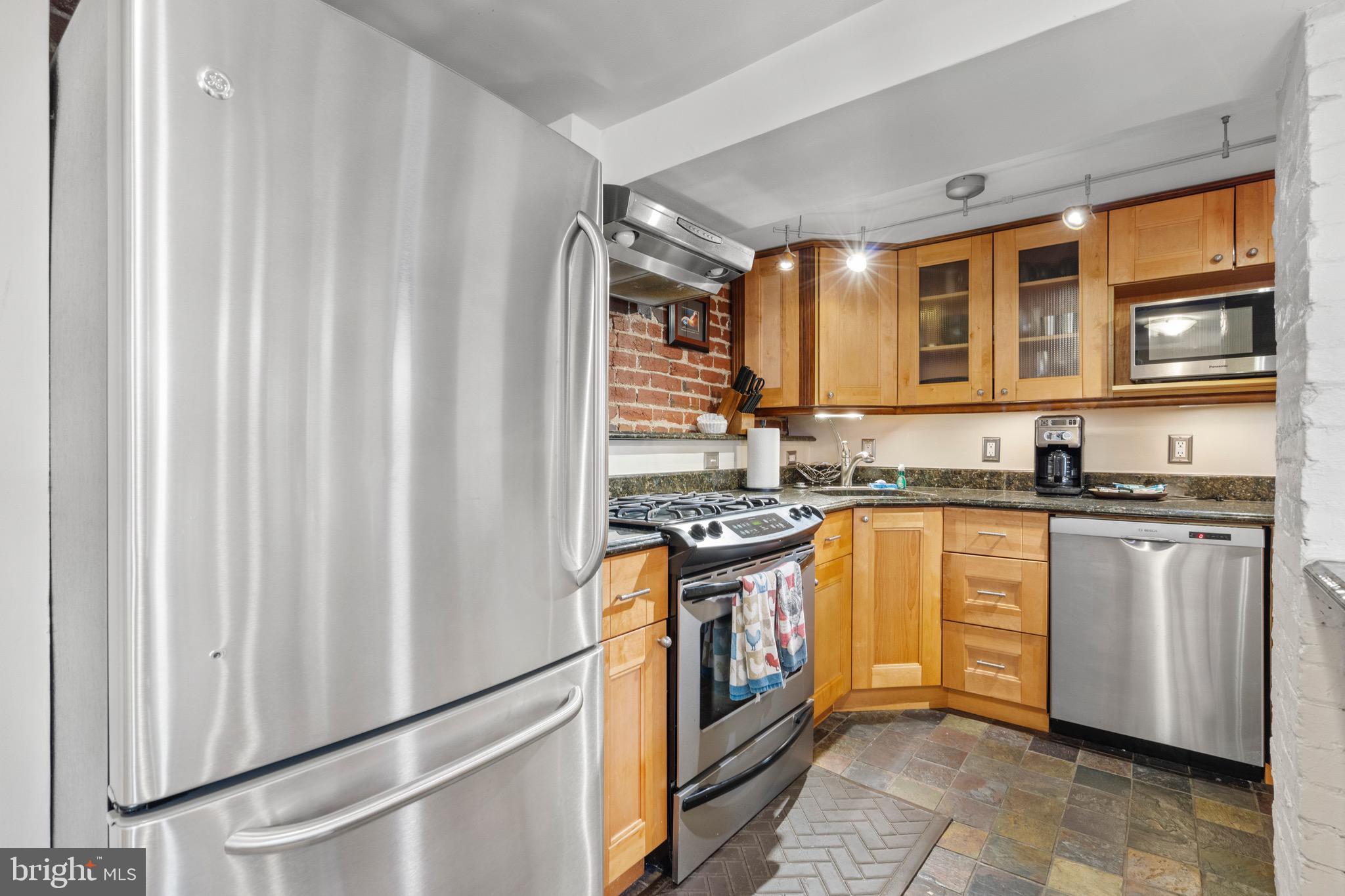 CAPITOL HILL - Residential