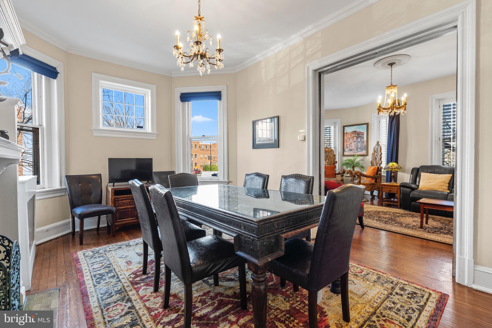 CAPITOL HILL - Residential