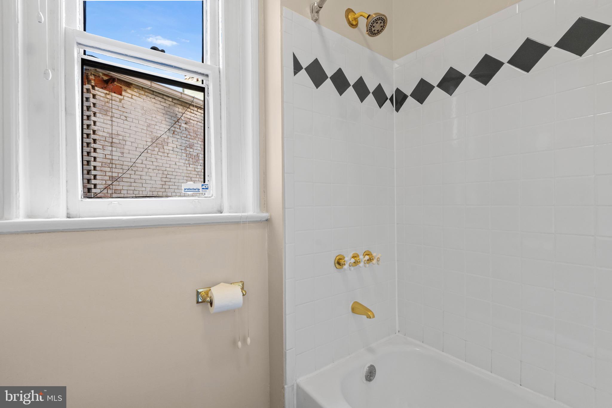 CAPITOL HILL - Residential