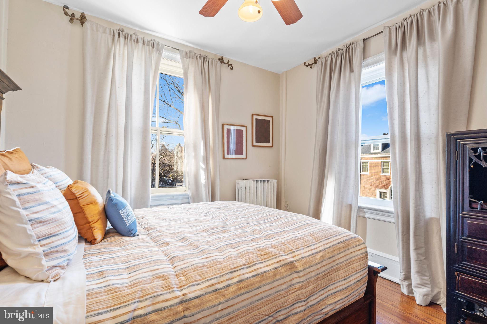 CAPITOL HILL - Residential