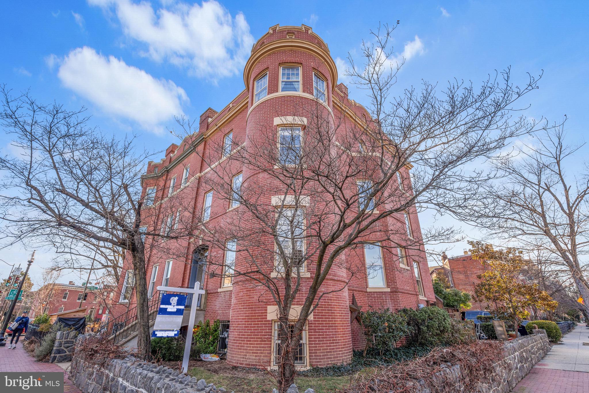 CAPITOL HILL - Residential