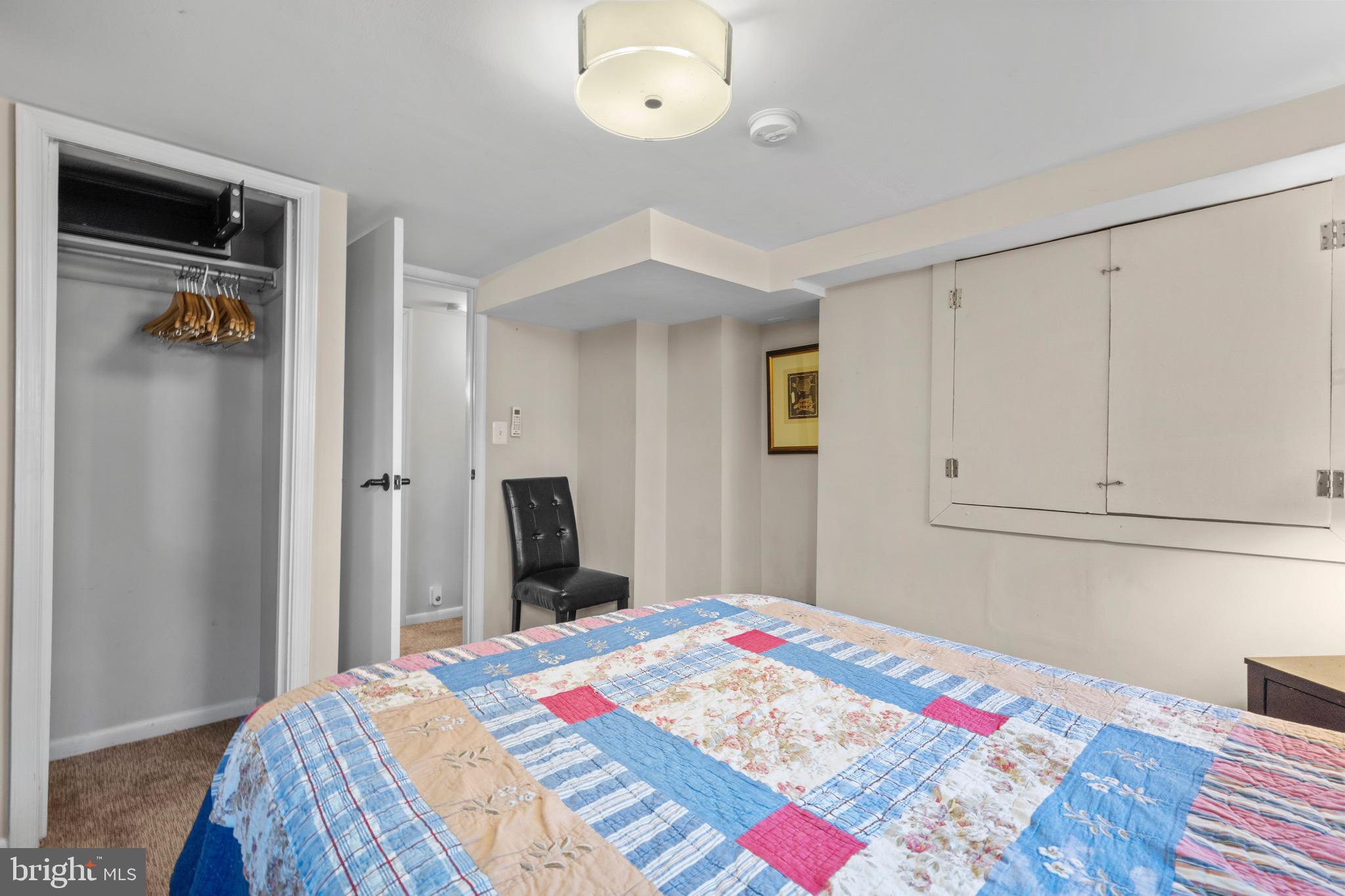 CAPITOL HILL - Residential