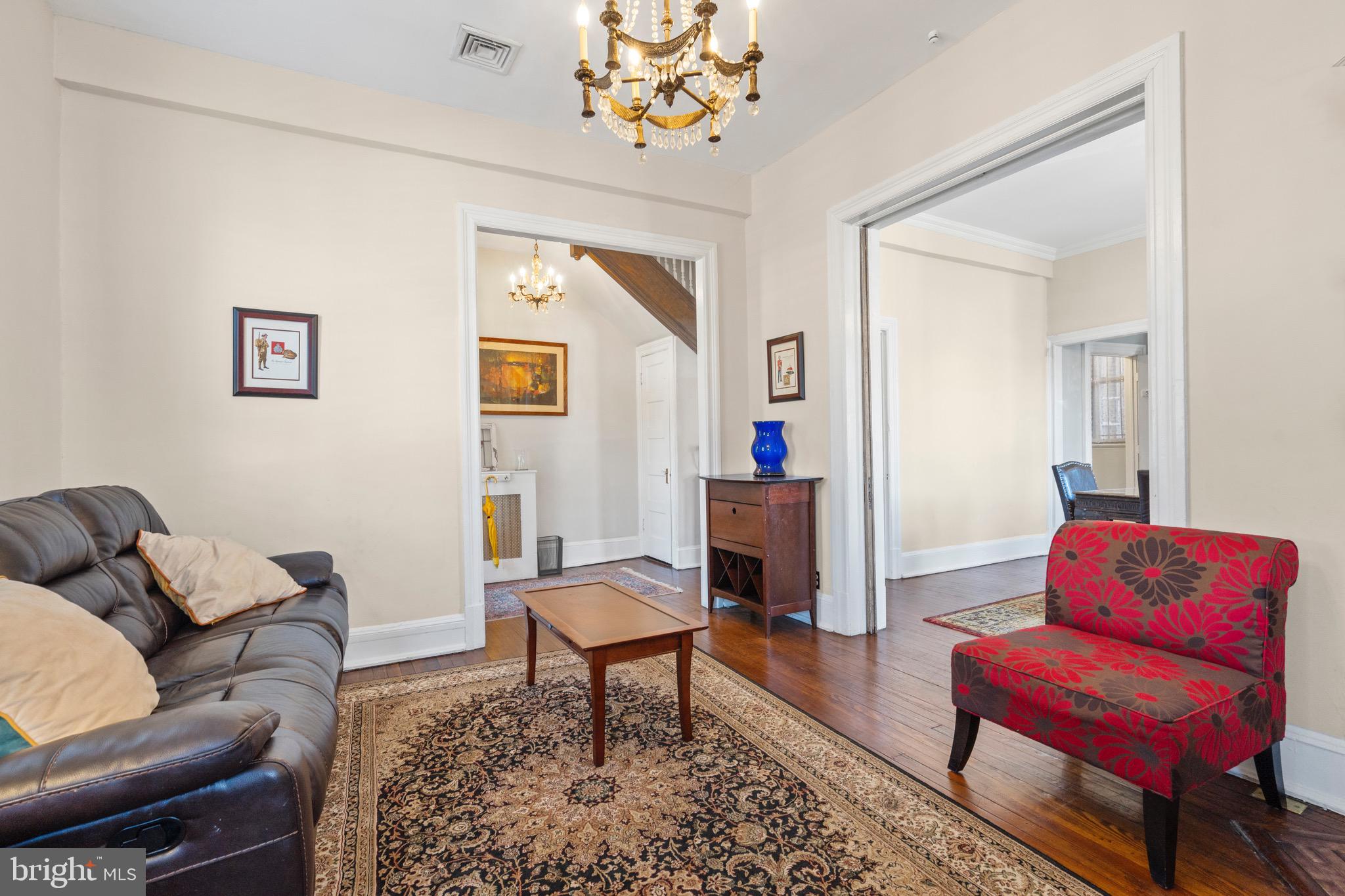 CAPITOL HILL - Residential