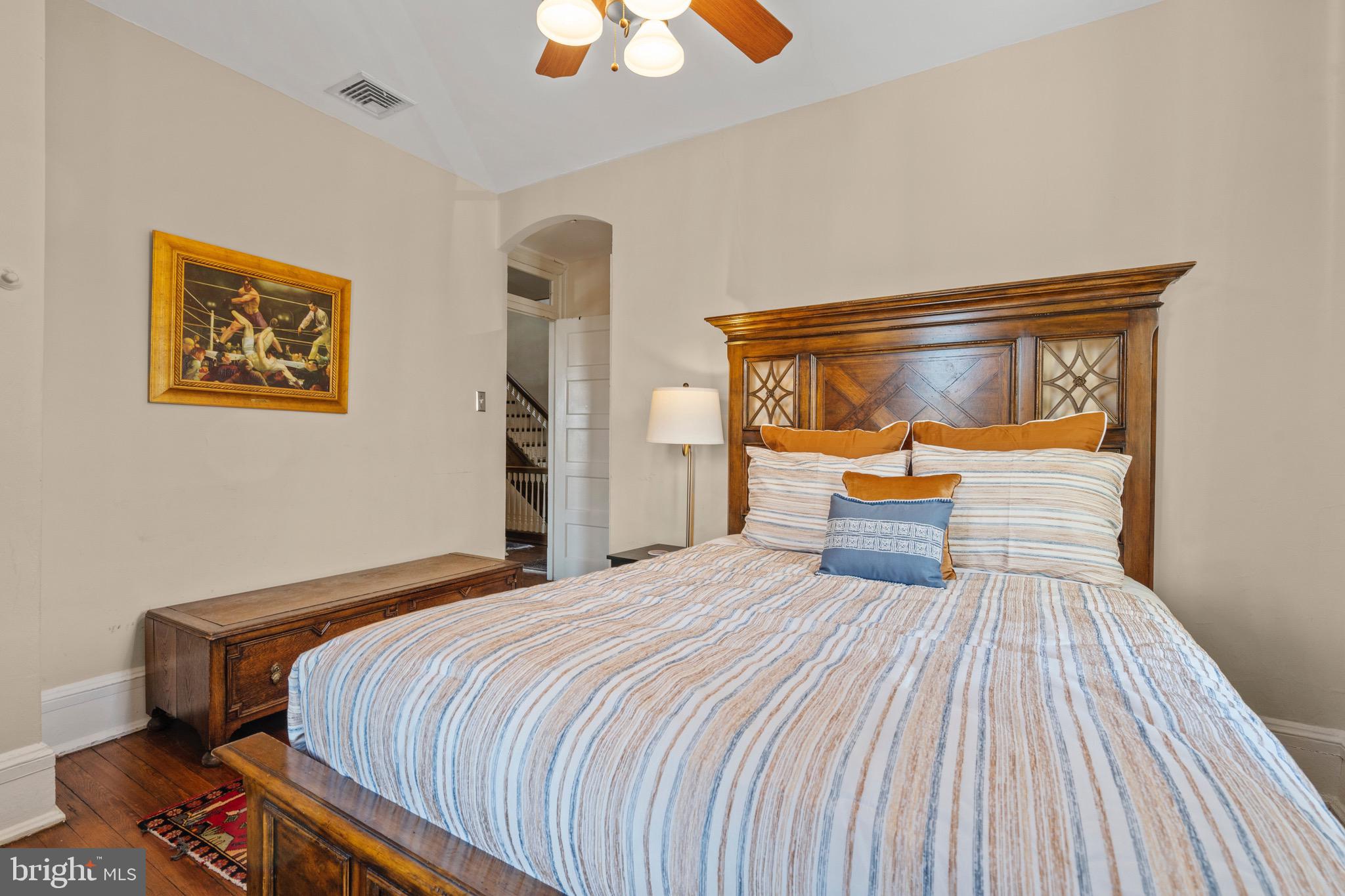 CAPITOL HILL - Residential